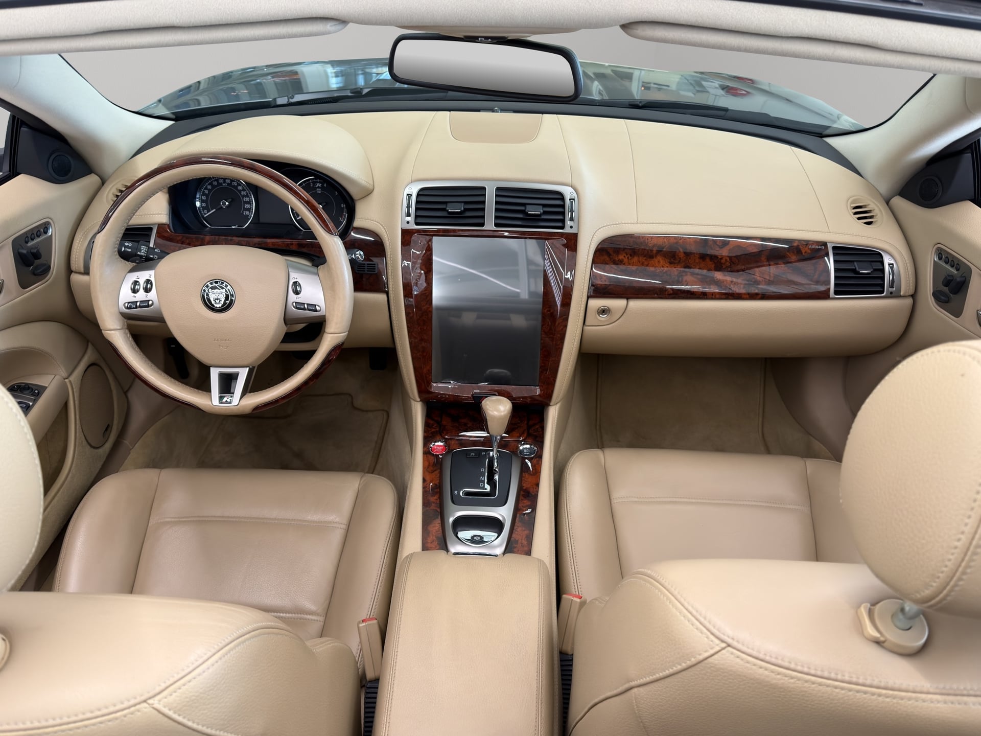 Jaguar XKR 4.2 V8 SC Automatic – Bild 14