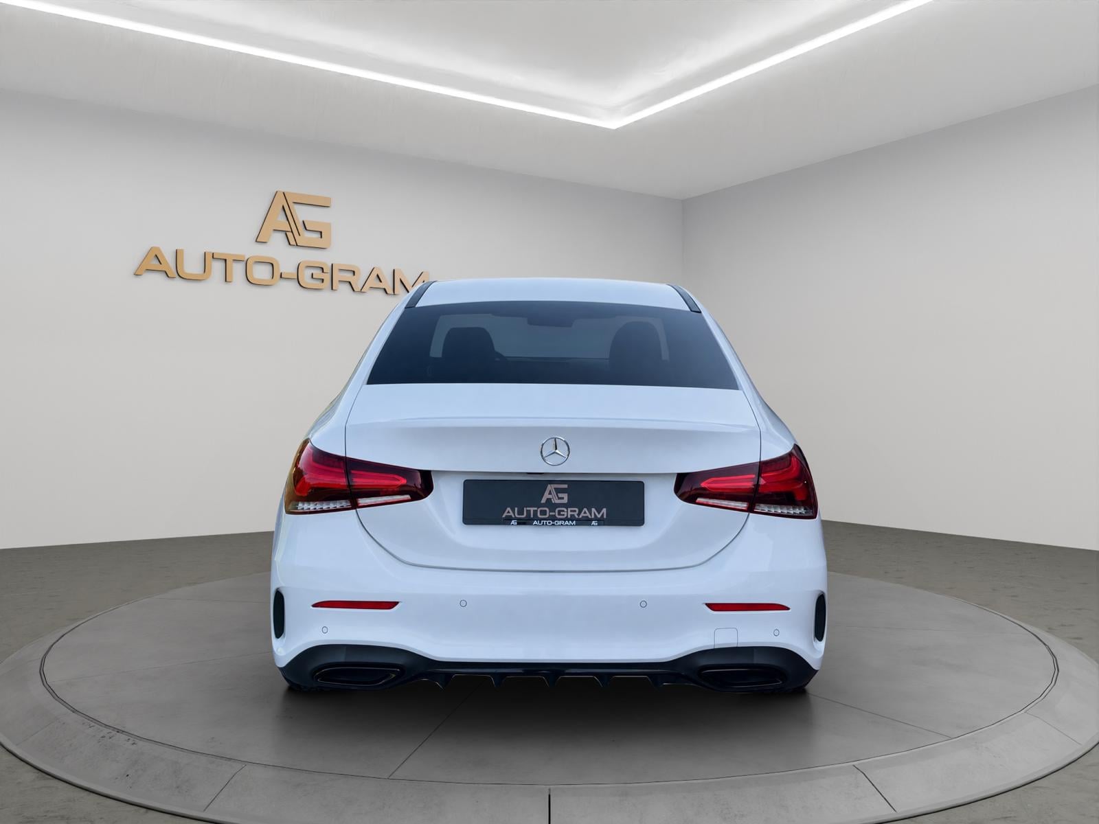Mercedes-Benz A 220 d AMG Line 8G-DCT – Bild 4