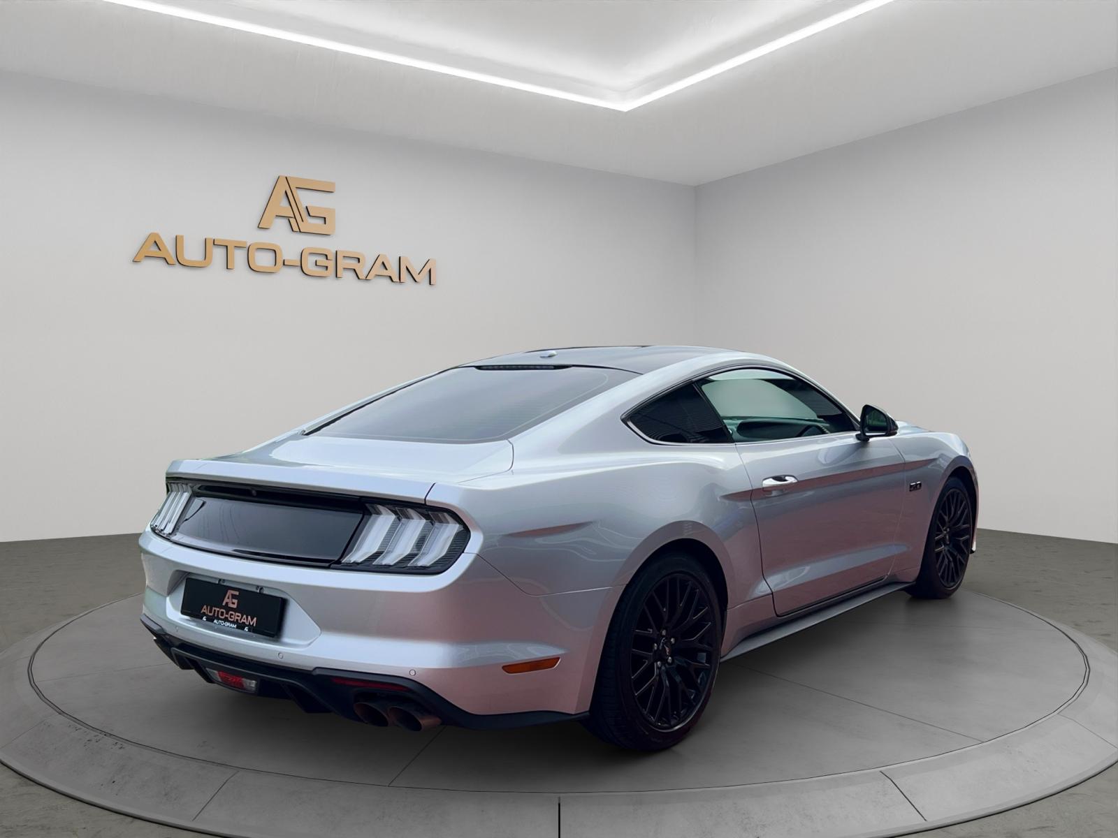 Ford Mustang Fastback 5.0 V8 GT – Bild 5