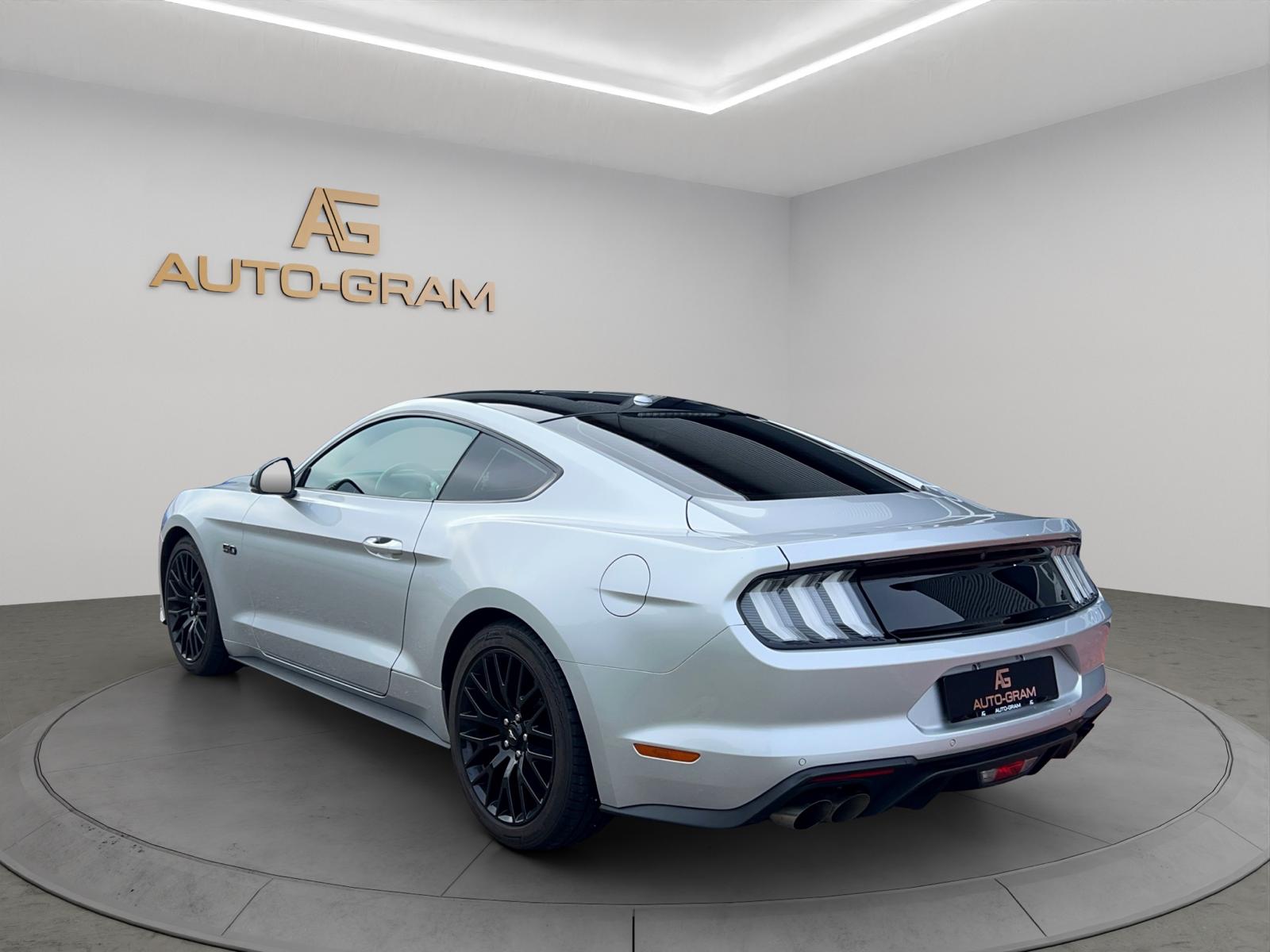 Ford Mustang Fastback 5.0 V8 GT – Bild 3