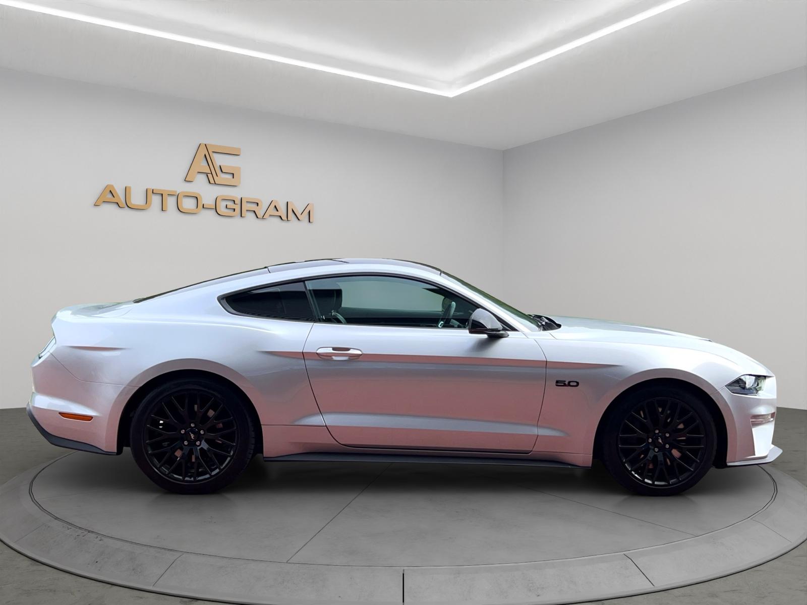Ford Mustang Fastback 5.0 V8 GT – Bild 6