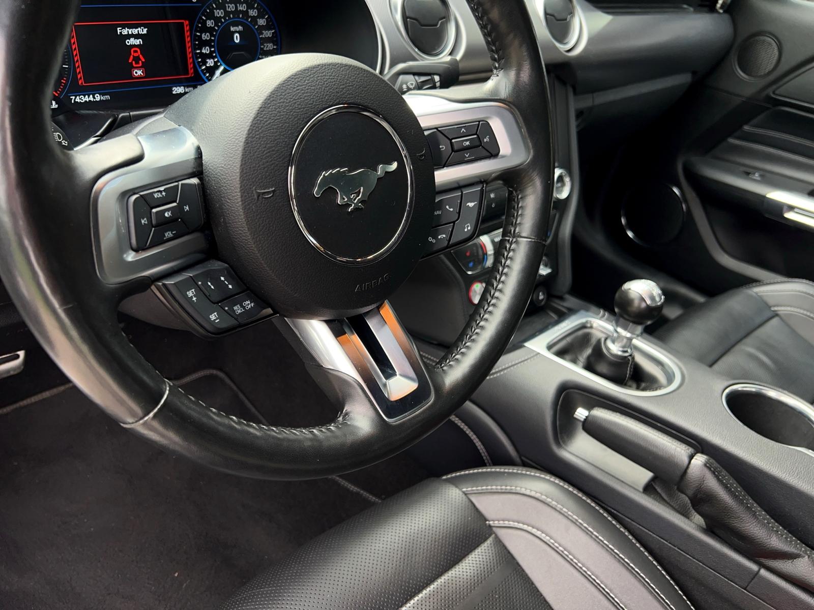 Ford Mustang Fastback 5.0 V8 GT – Bild 17