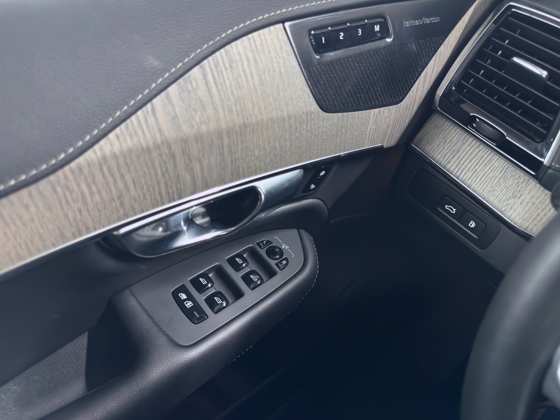 Volvo XC90 T8 eAWD PluginHybrid Inscription Geartronic – Bild 21