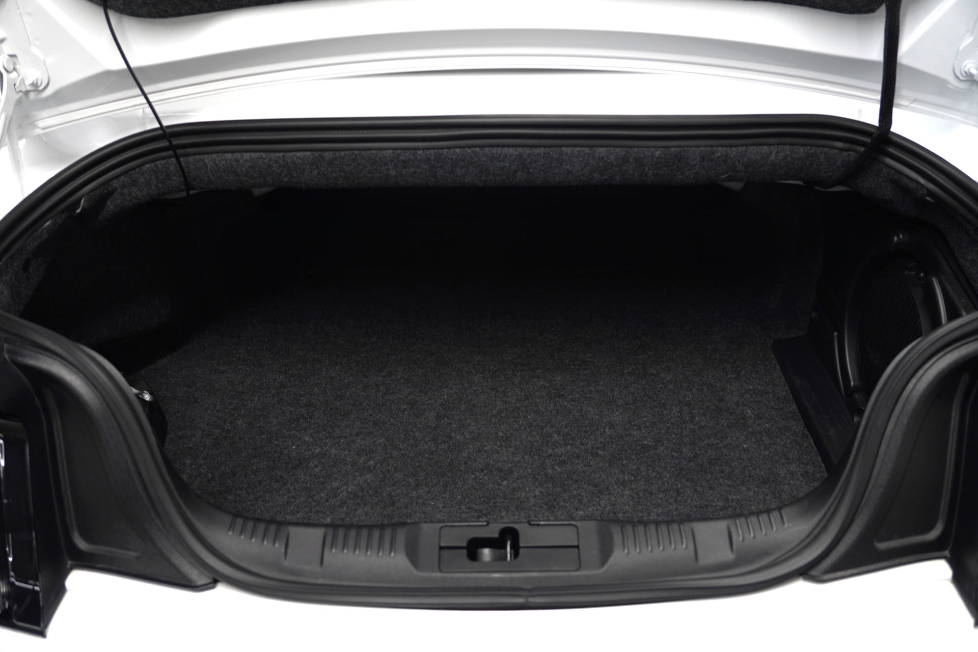 Ford Mustang Convertible 2.3 Automat – Bild 31
