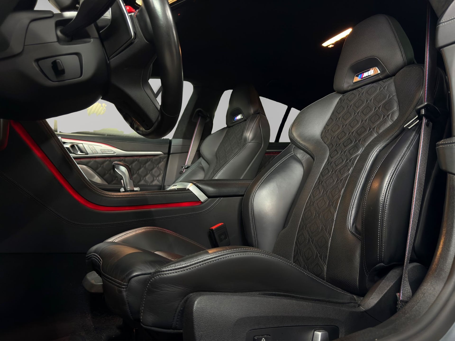 BMW M8 xDrive M Competition Steptronic – Bild 13