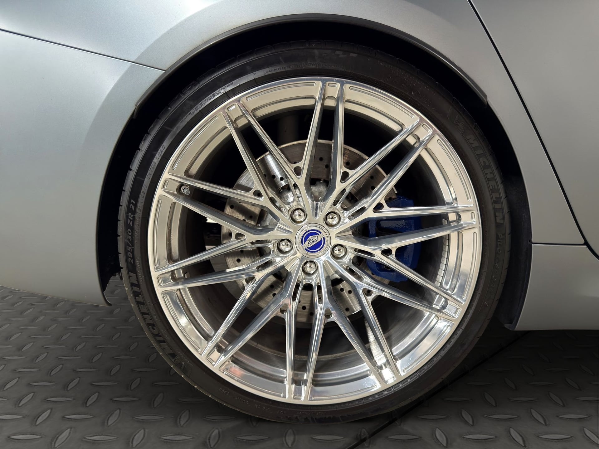 BMW M8 xDrive M Competition Steptronic – Bild 10