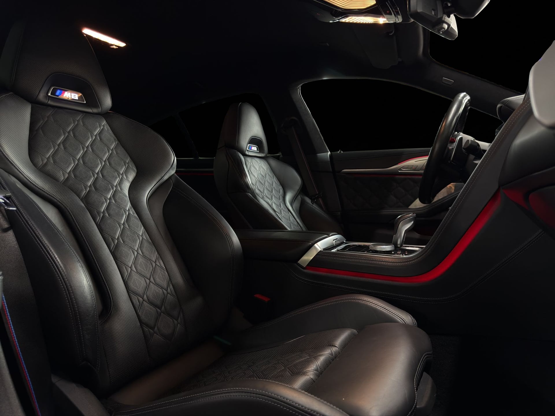 BMW M8 xDrive M Competition Steptronic – Bild 14