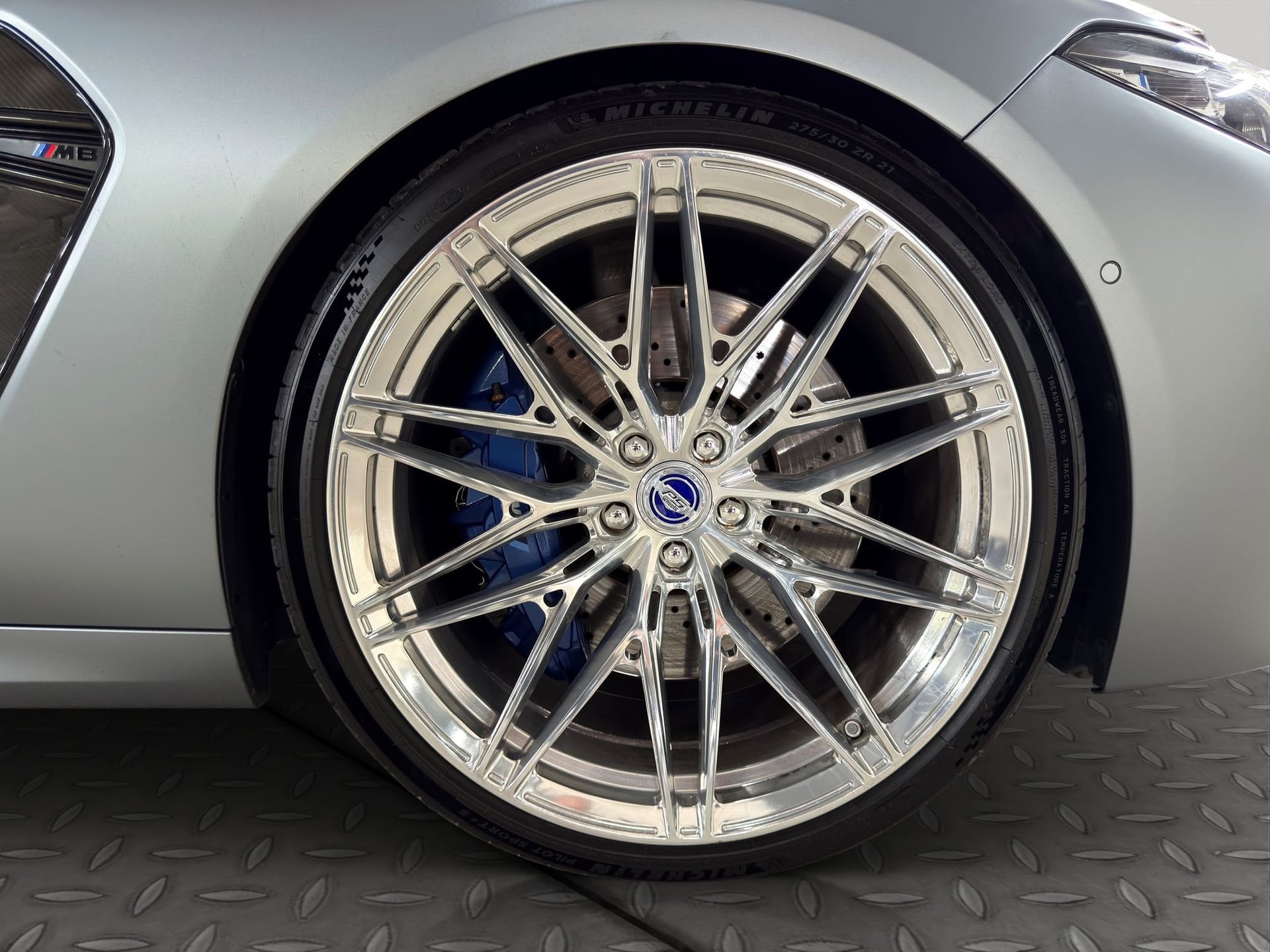 BMW M8 xDrive M Competition Steptronic – Bild 9