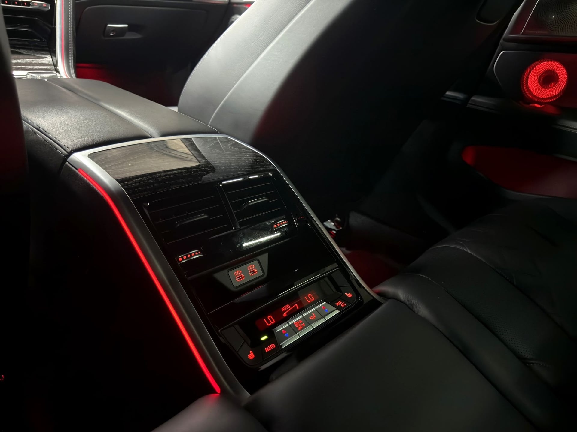 BMW M8 xDrive M Competition Steptronic – Bild 22