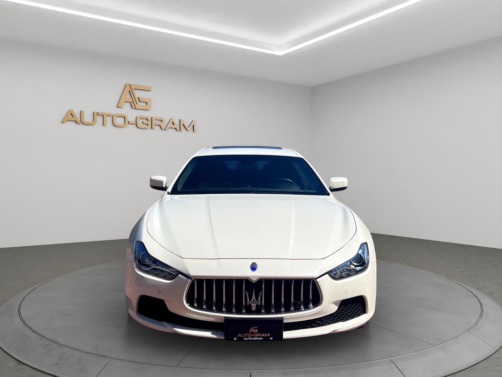 Maserati Ghibli S Q4 3.0 V6 Automatica – Bild 8
