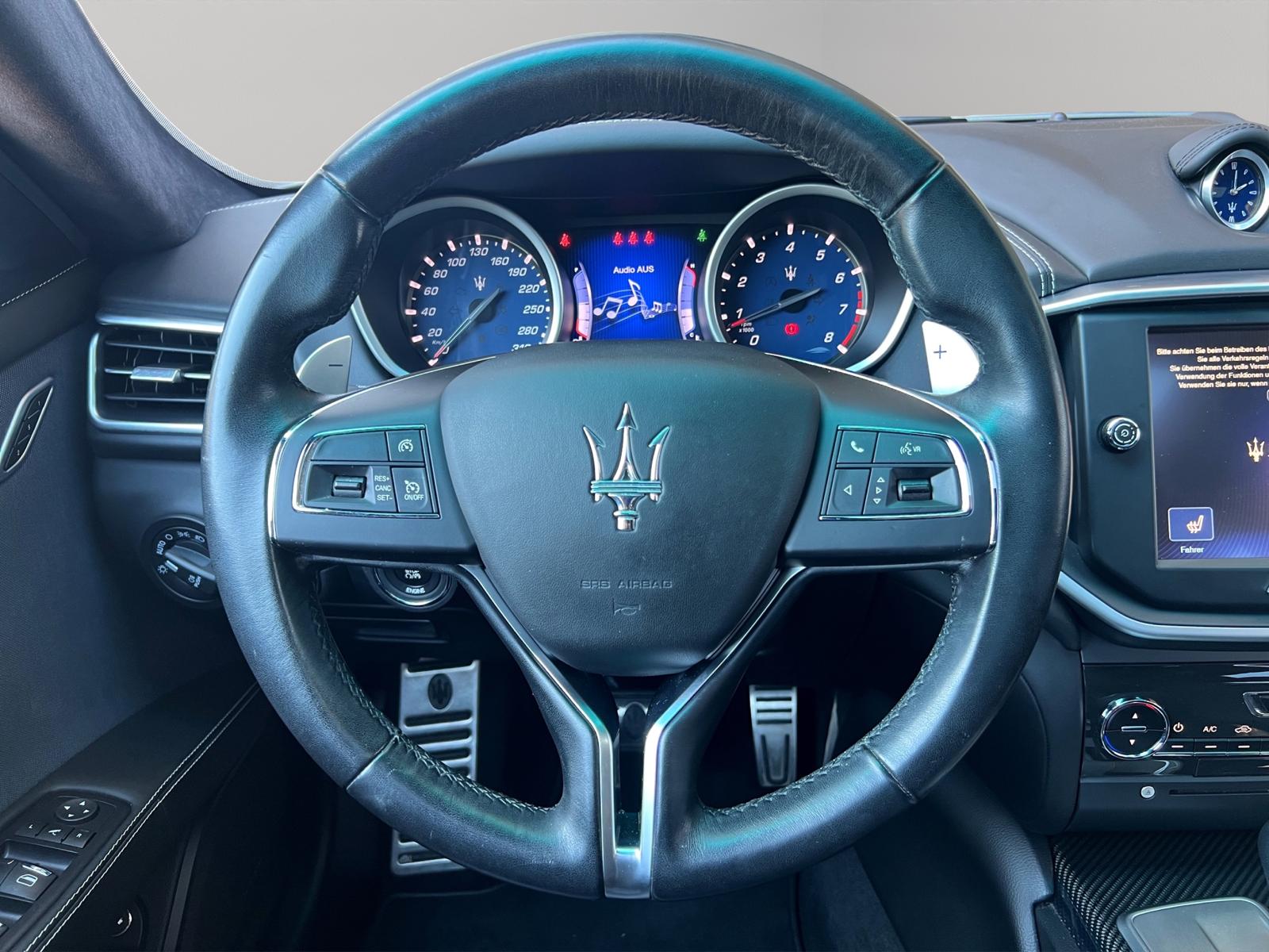 Maserati Ghibli S Q4 3.0 V6 Automatica – Bild 15