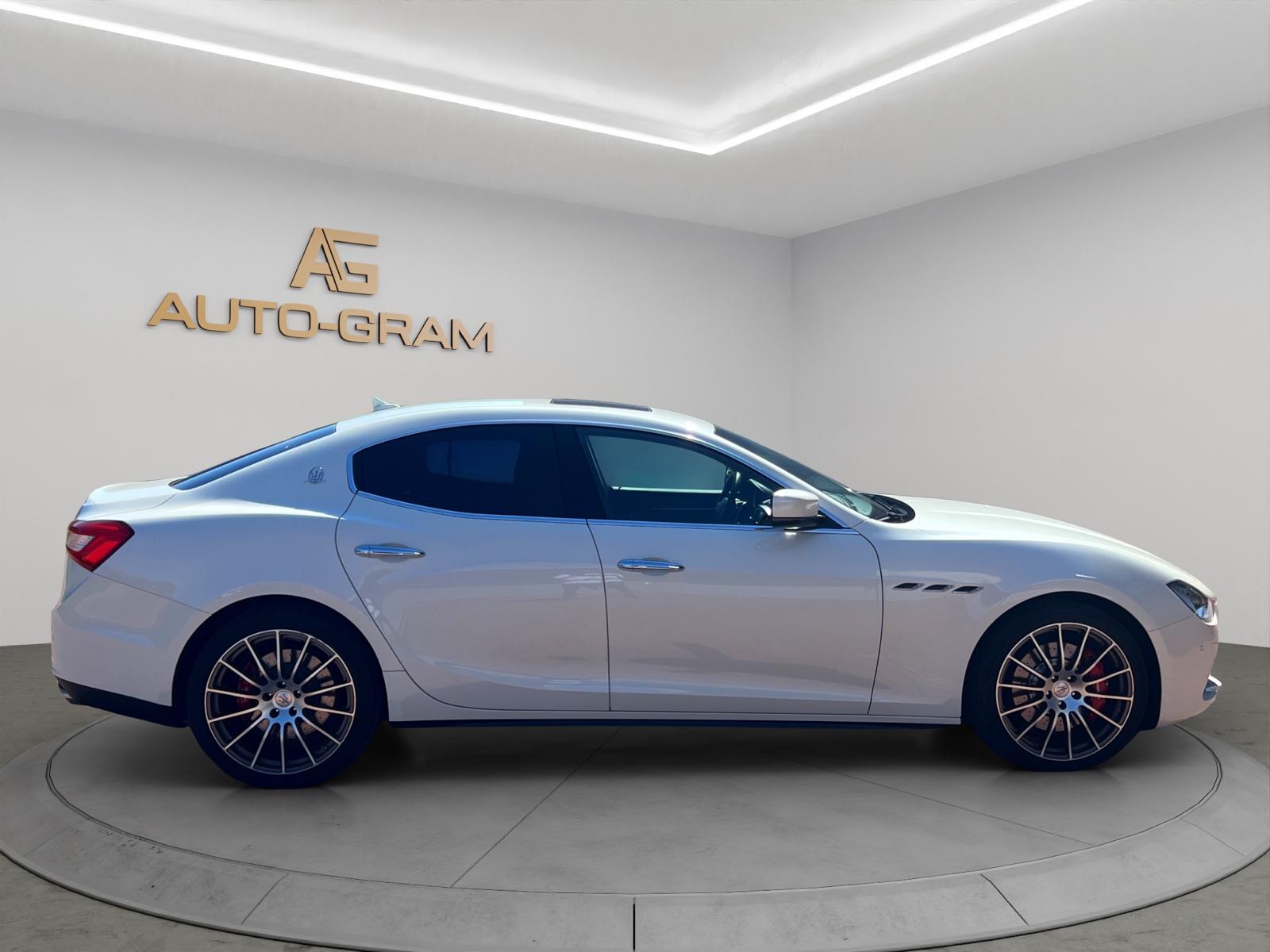 Maserati Ghibli S Q4 3.0 V6 Automatica – Bild 6