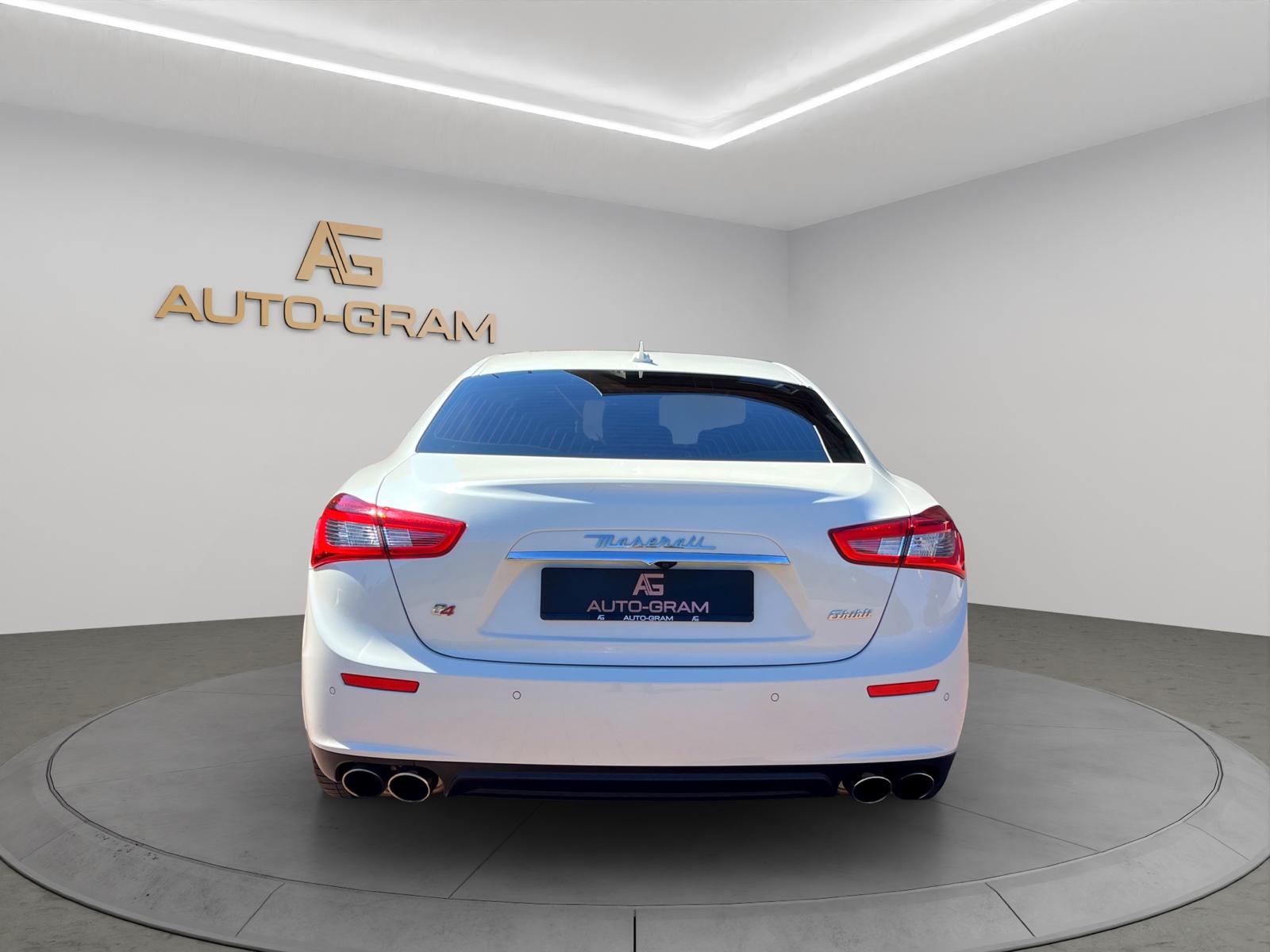 Maserati Ghibli S Q4 3.0 V6 Automatica – Bild 4