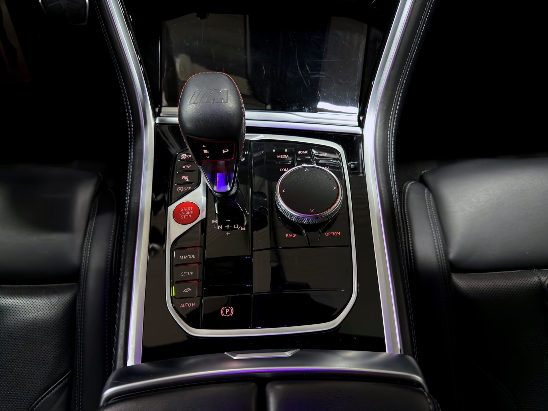 BMW M8 xDrive Steptronic M Competition – Bild 17