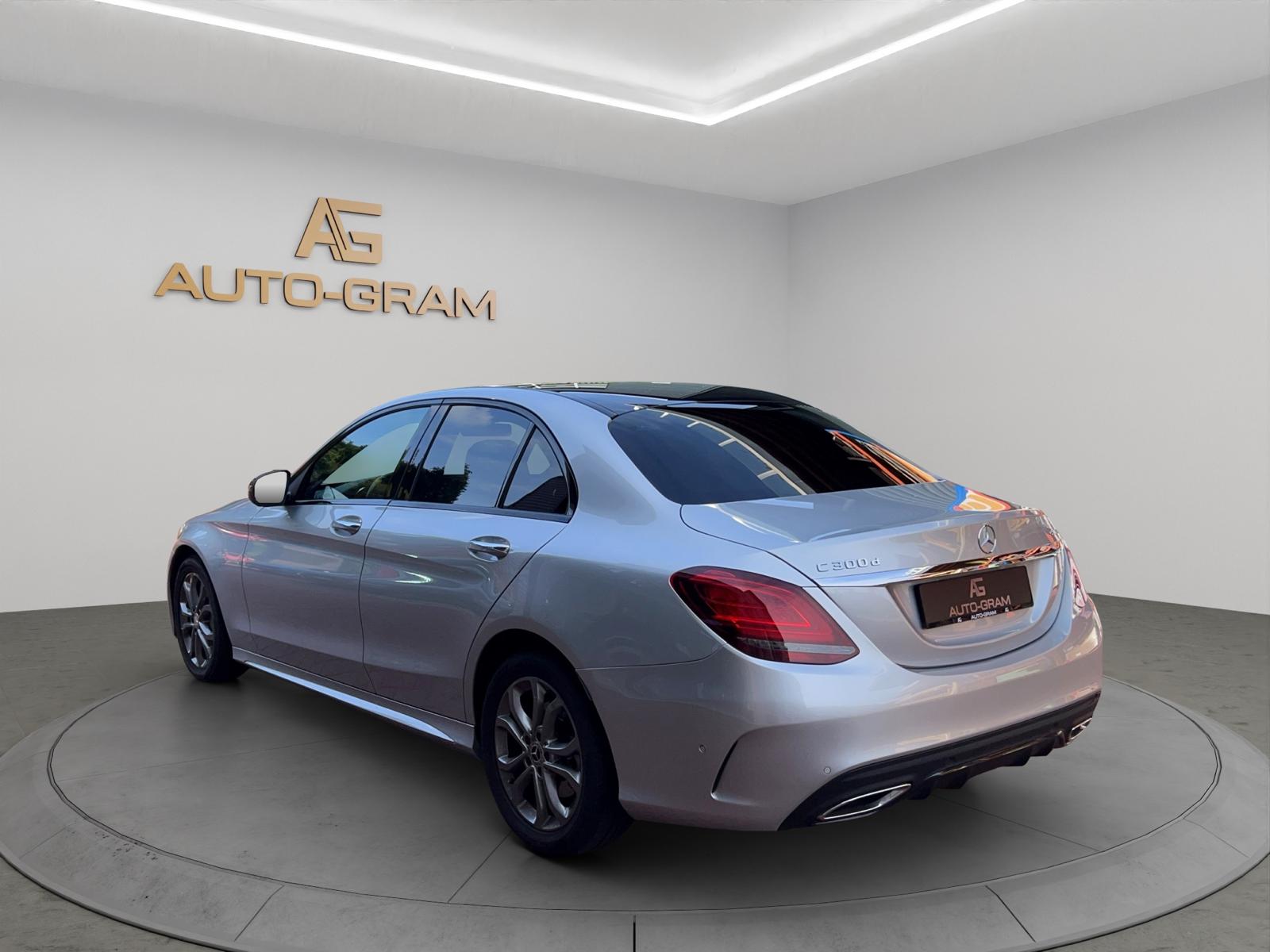 Mercedes-Benz C 300 d AMG Line 4Matic 9G-Tronic – Bild 3