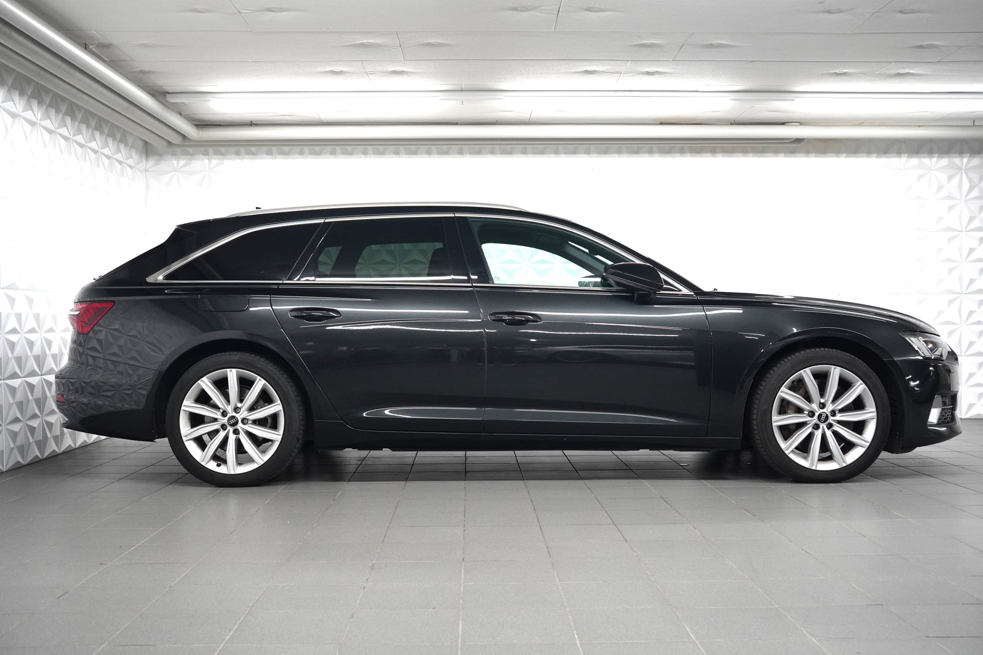 Audi A6 Avant 55 TFSI quattro S-tronic – Bild 6