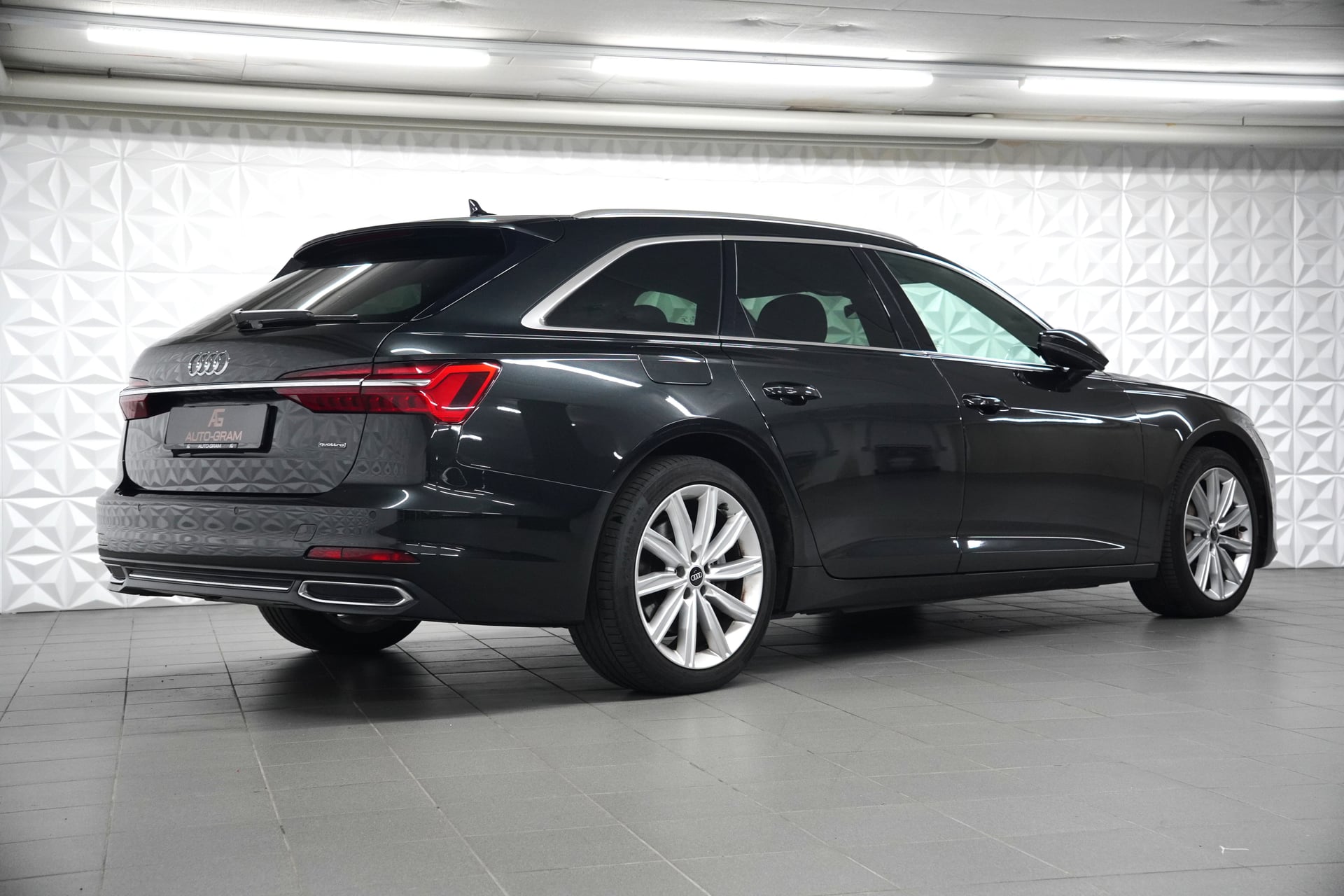Audi A6 Avant 55 TFSI quattro S-tronic – Bild 5