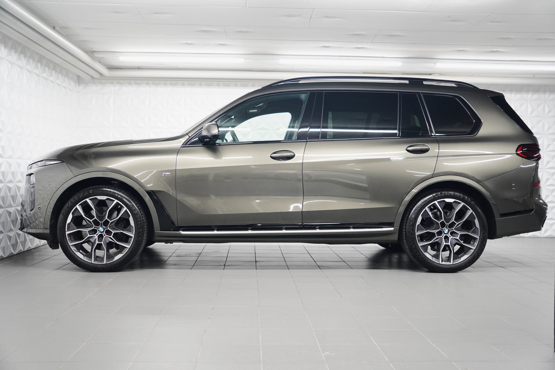 BMW X7 xDrive 48V 40d M Sport Pro Steptronic – Bild 2