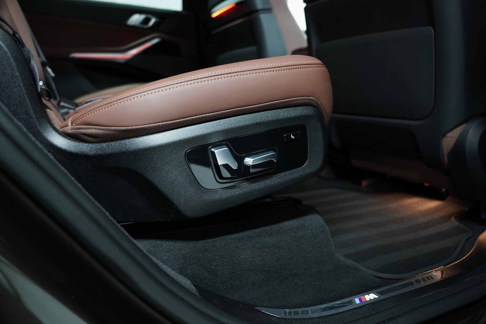 BMW X7 xDrive 48V 40d M Sport Pro Steptronic – Bild 24