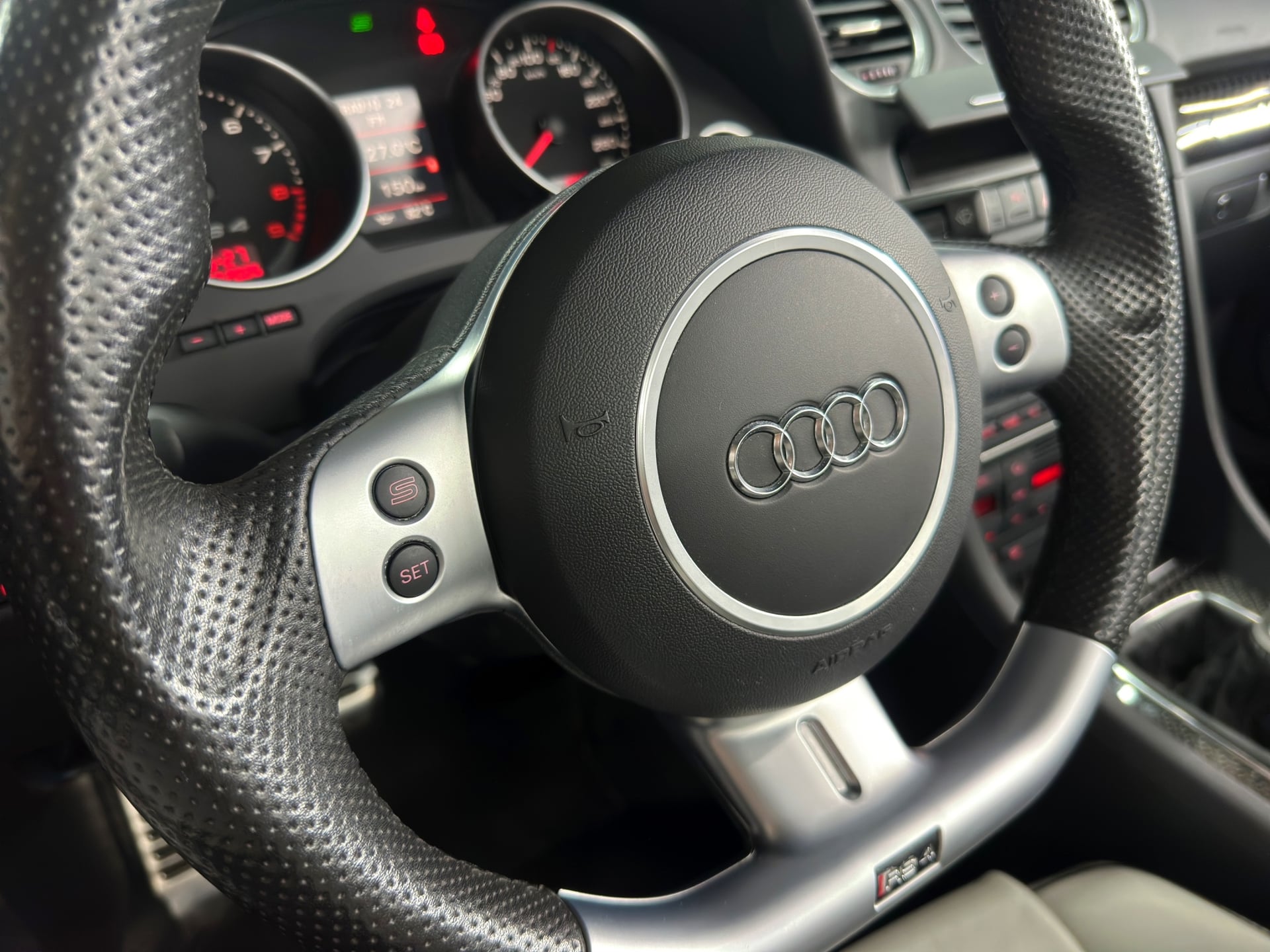 Audi RS4 Cabriolet 4.2 V8 quattro – Bild 23
