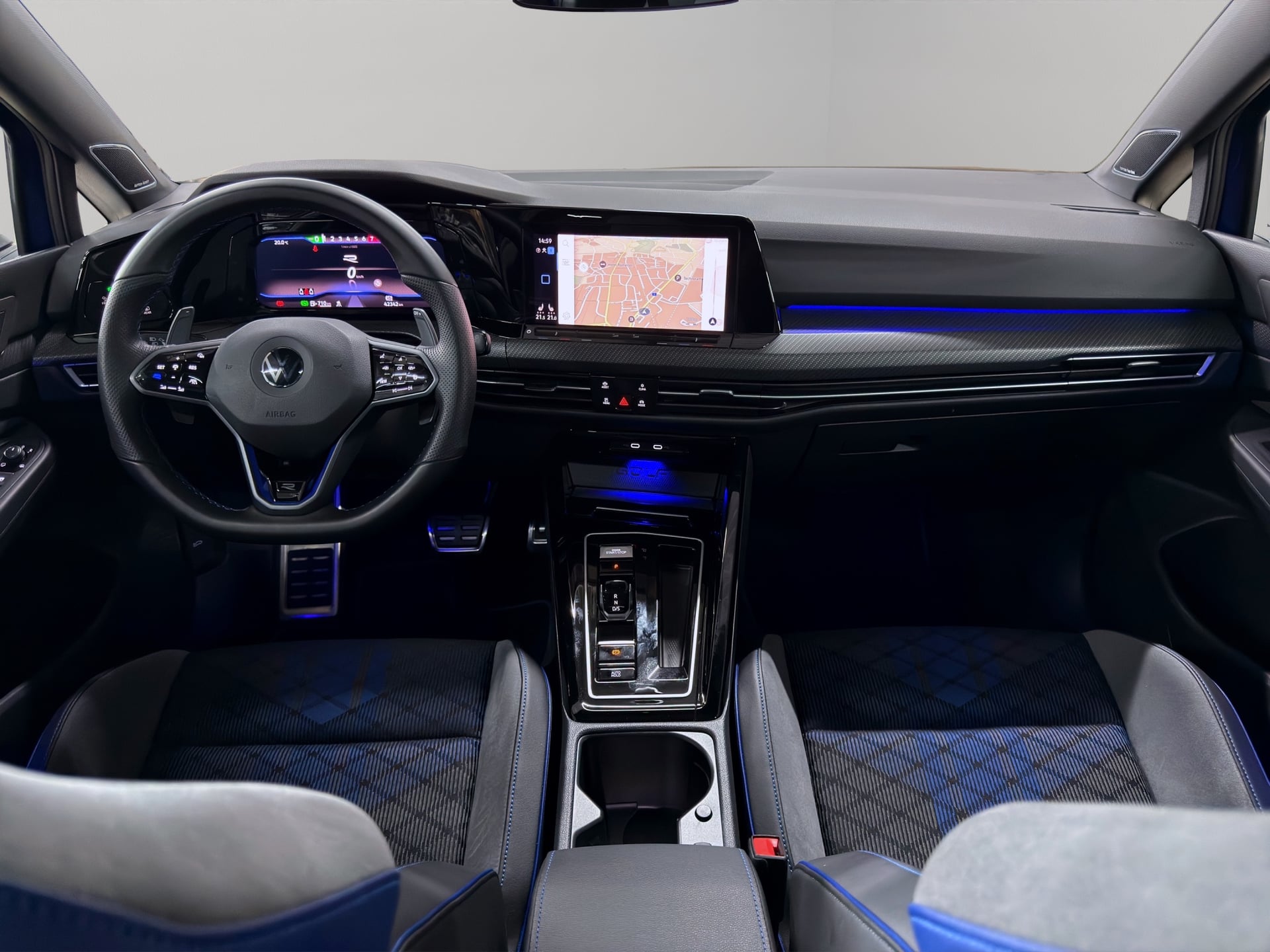 VW Golf 2.0 TSI R DSG 4Motion – Bild 15