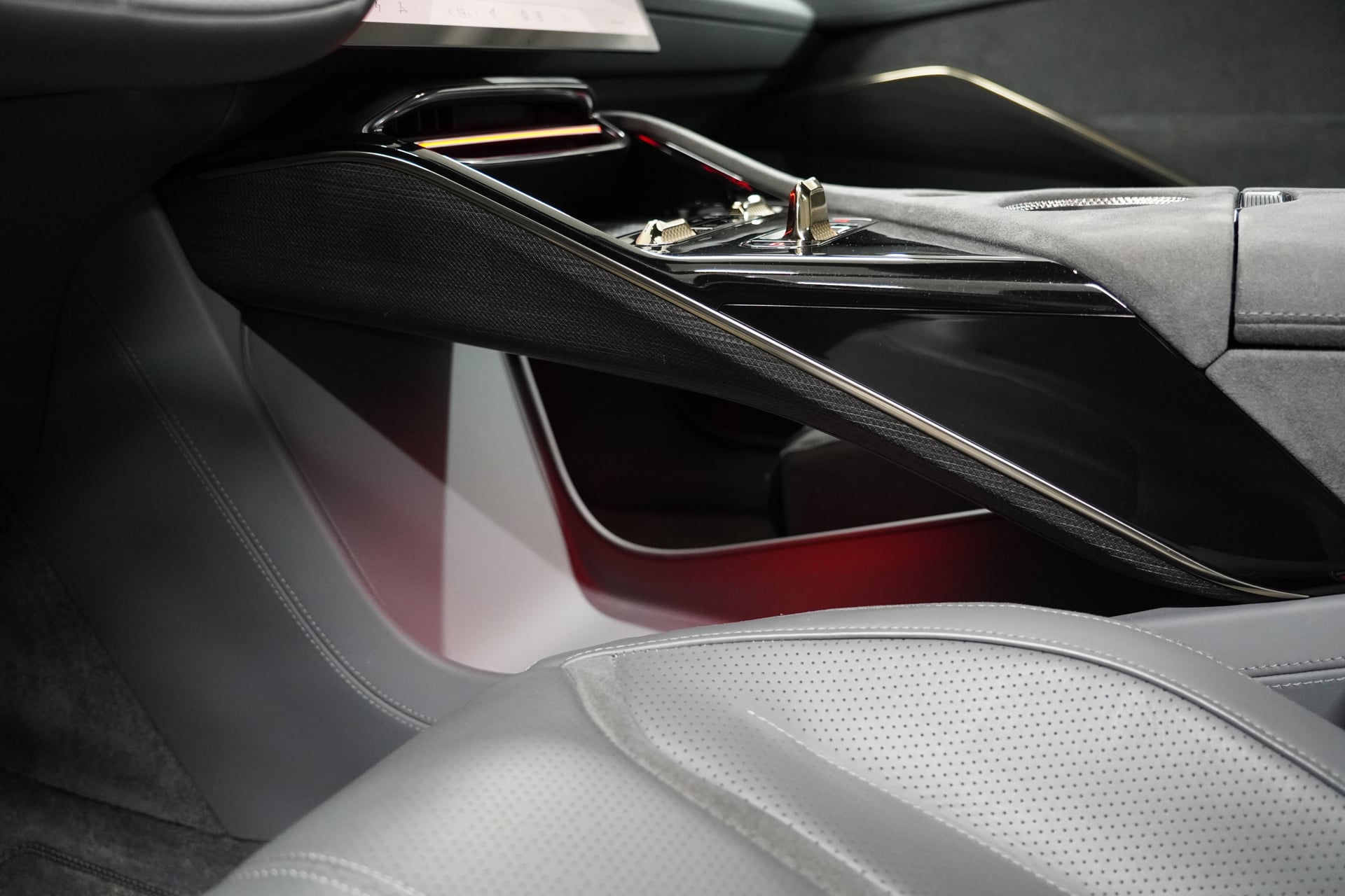 Lotus Eletre 112kWh R – Bild 17