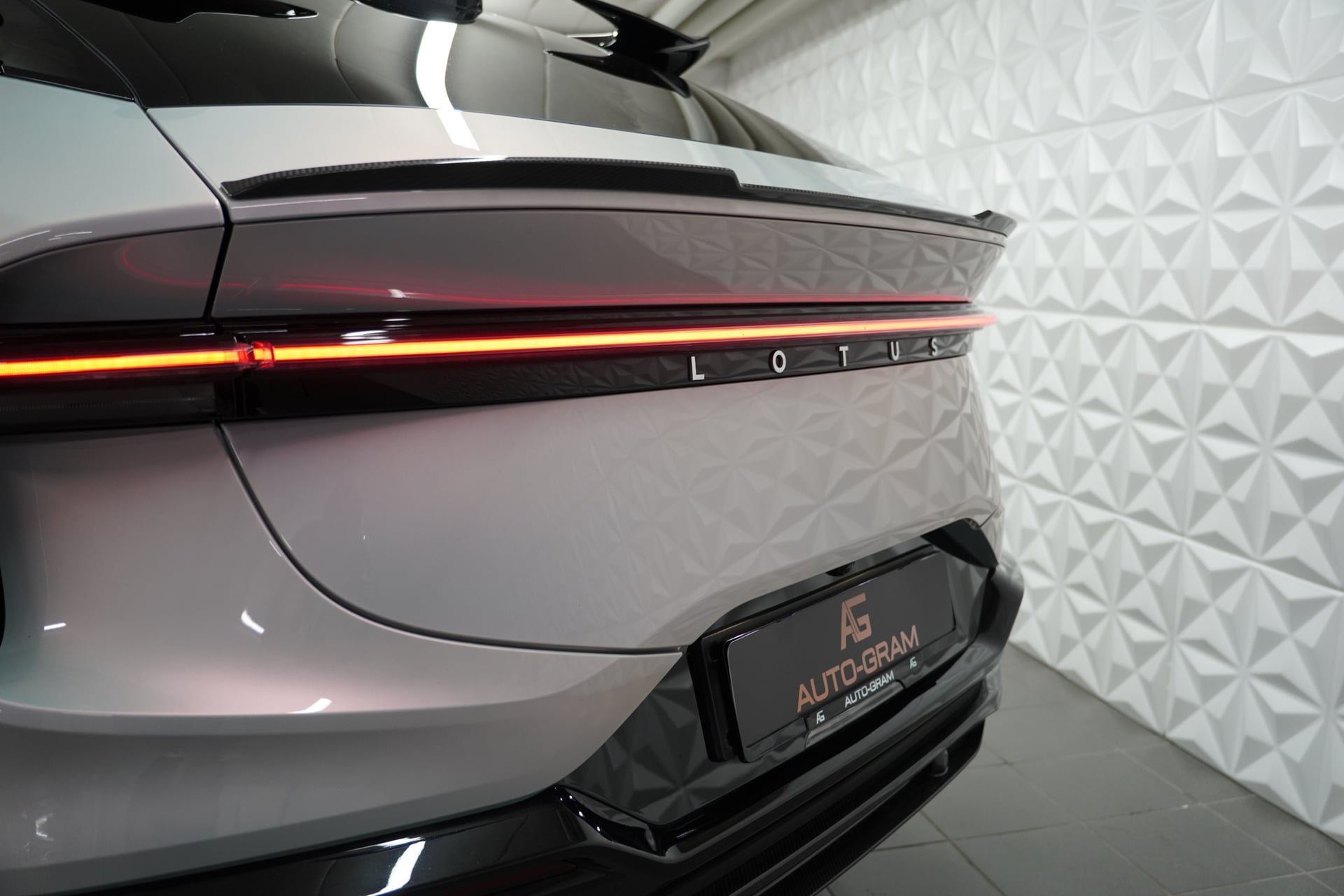 Lotus Eletre 112kWh R – Bild 27