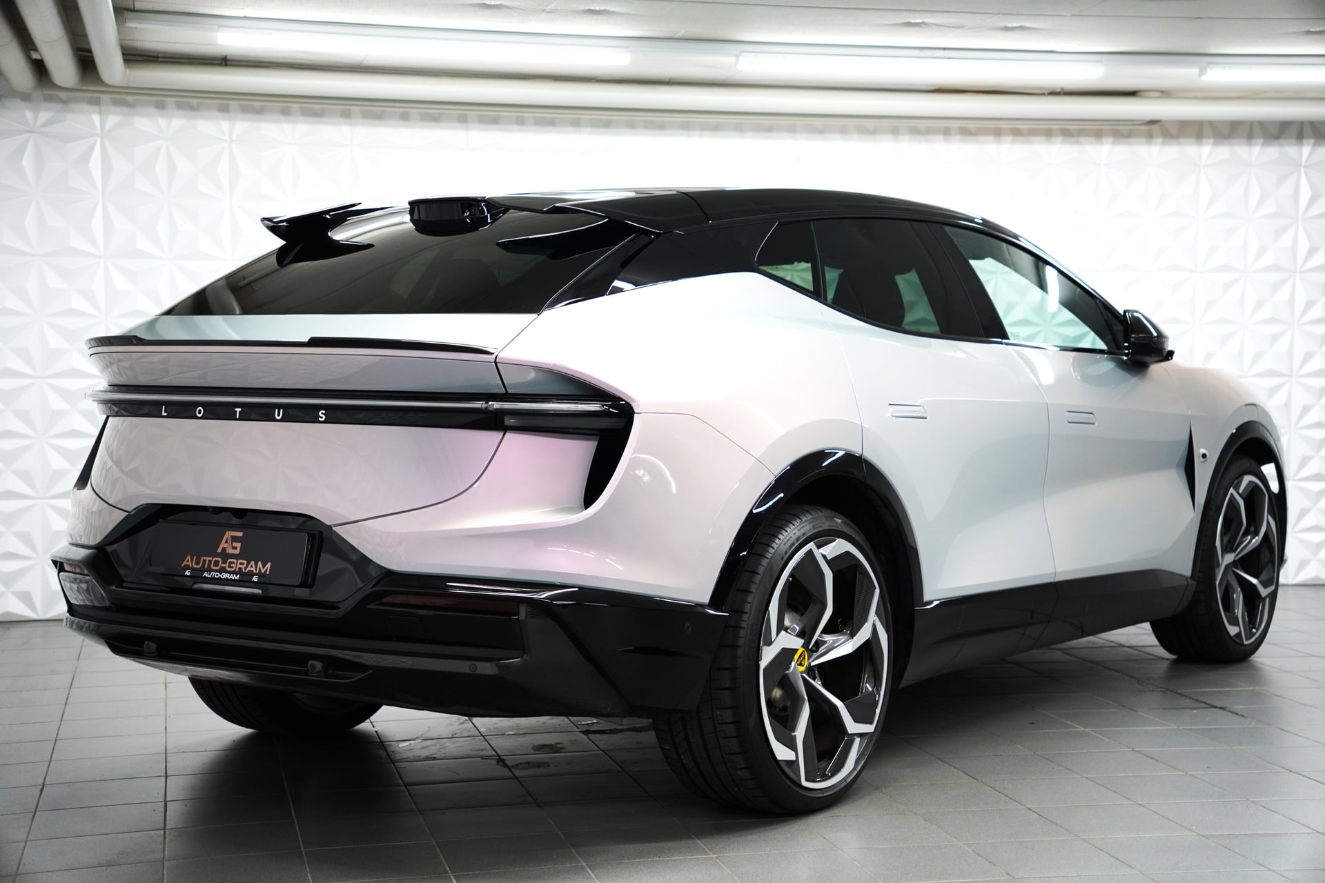 Lotus Eletre 112kWh R – Bild 5
