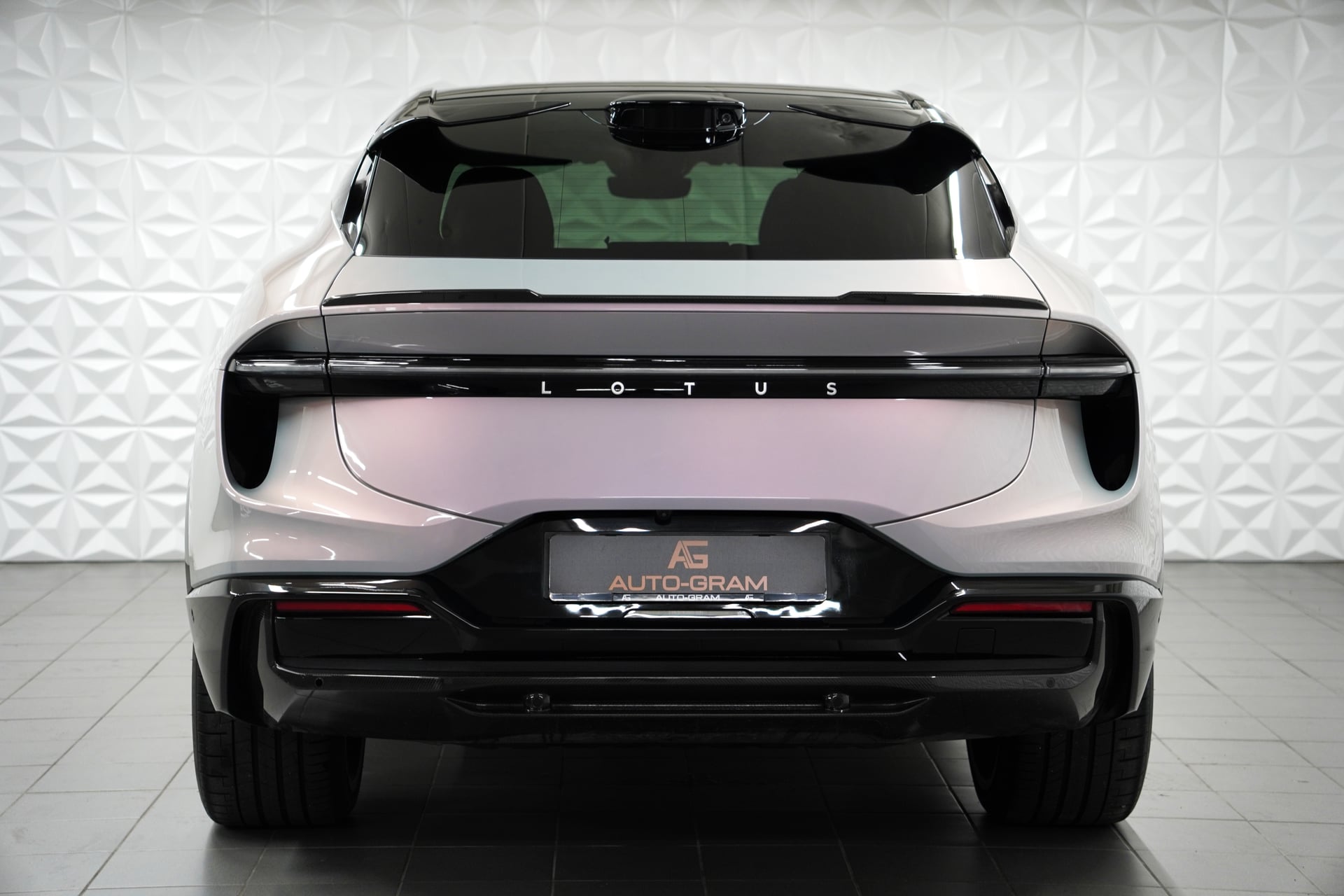 Lotus Eletre 112kWh R – Bild 4