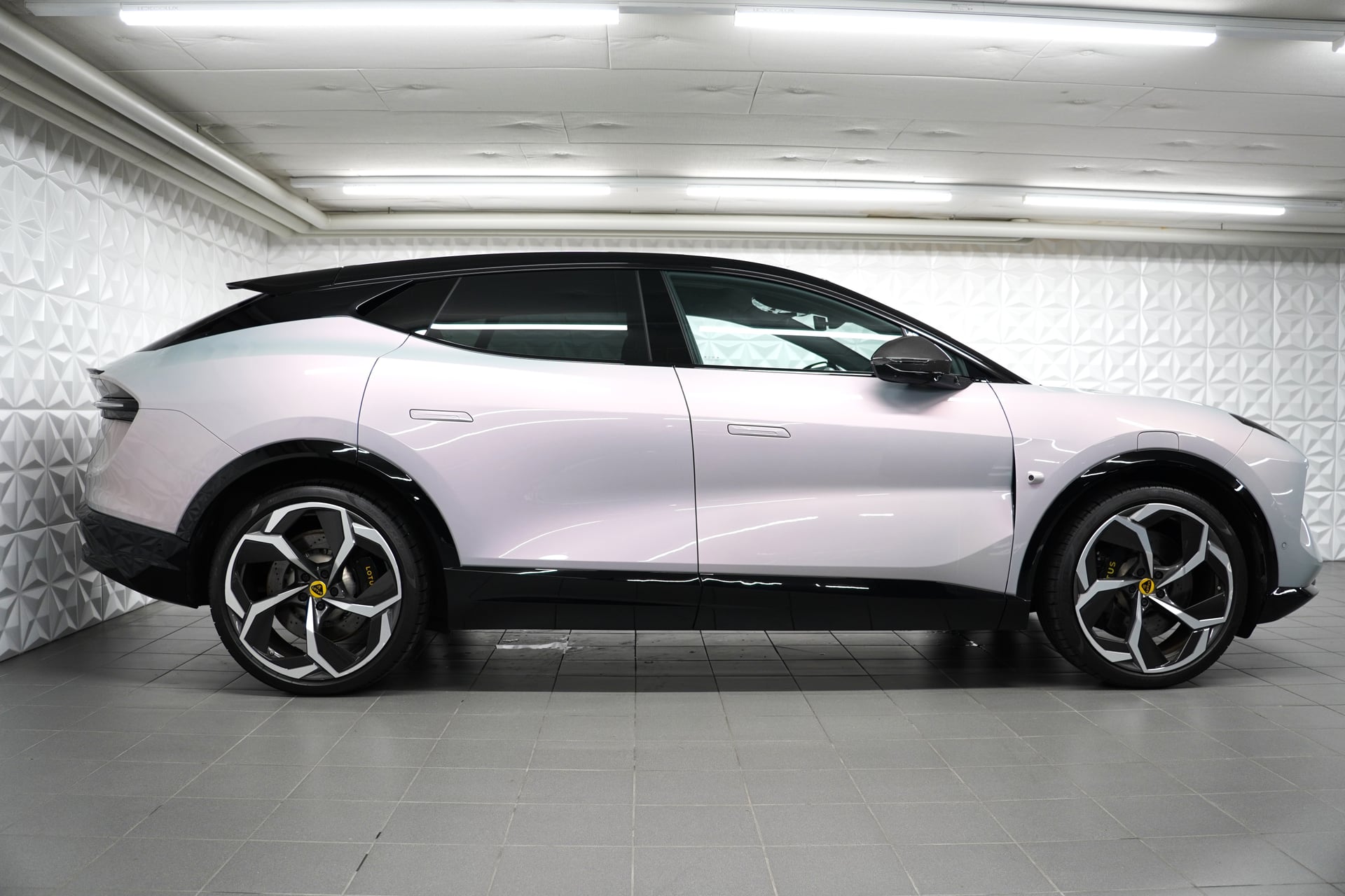 Lotus Eletre 112kWh R – Bild 6