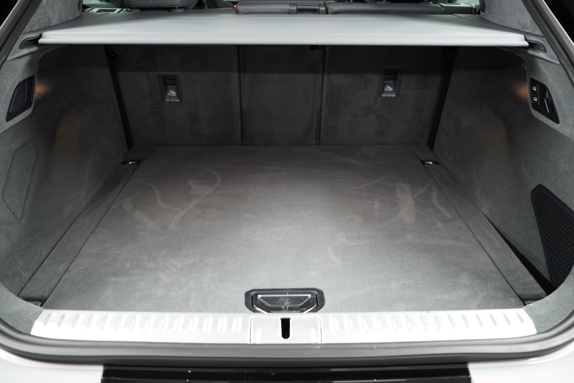 Lotus Eletre 112kWh R – Bild 31