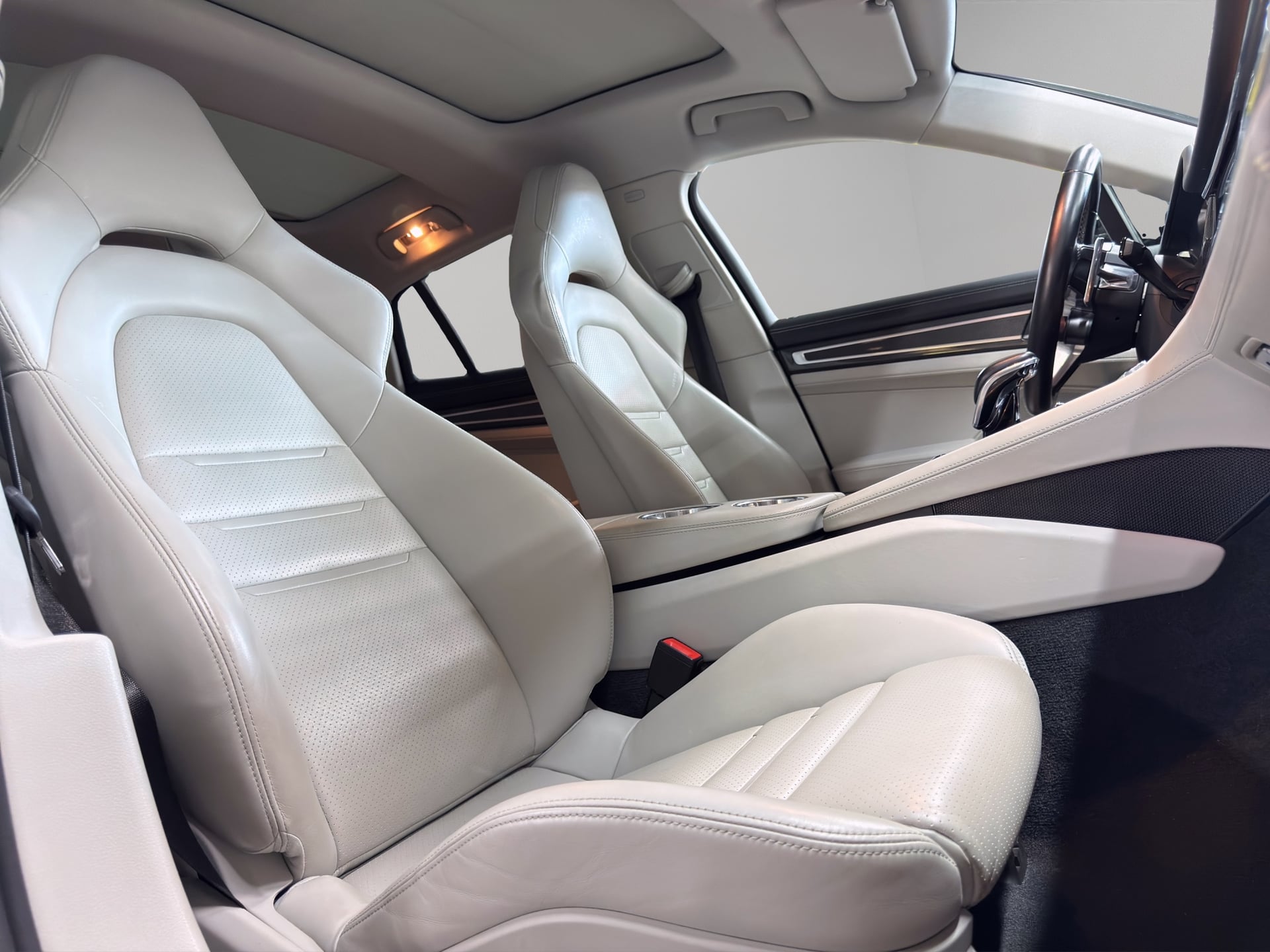 Porsche Panamera 4 E-Hybrid PDK – Bild 13