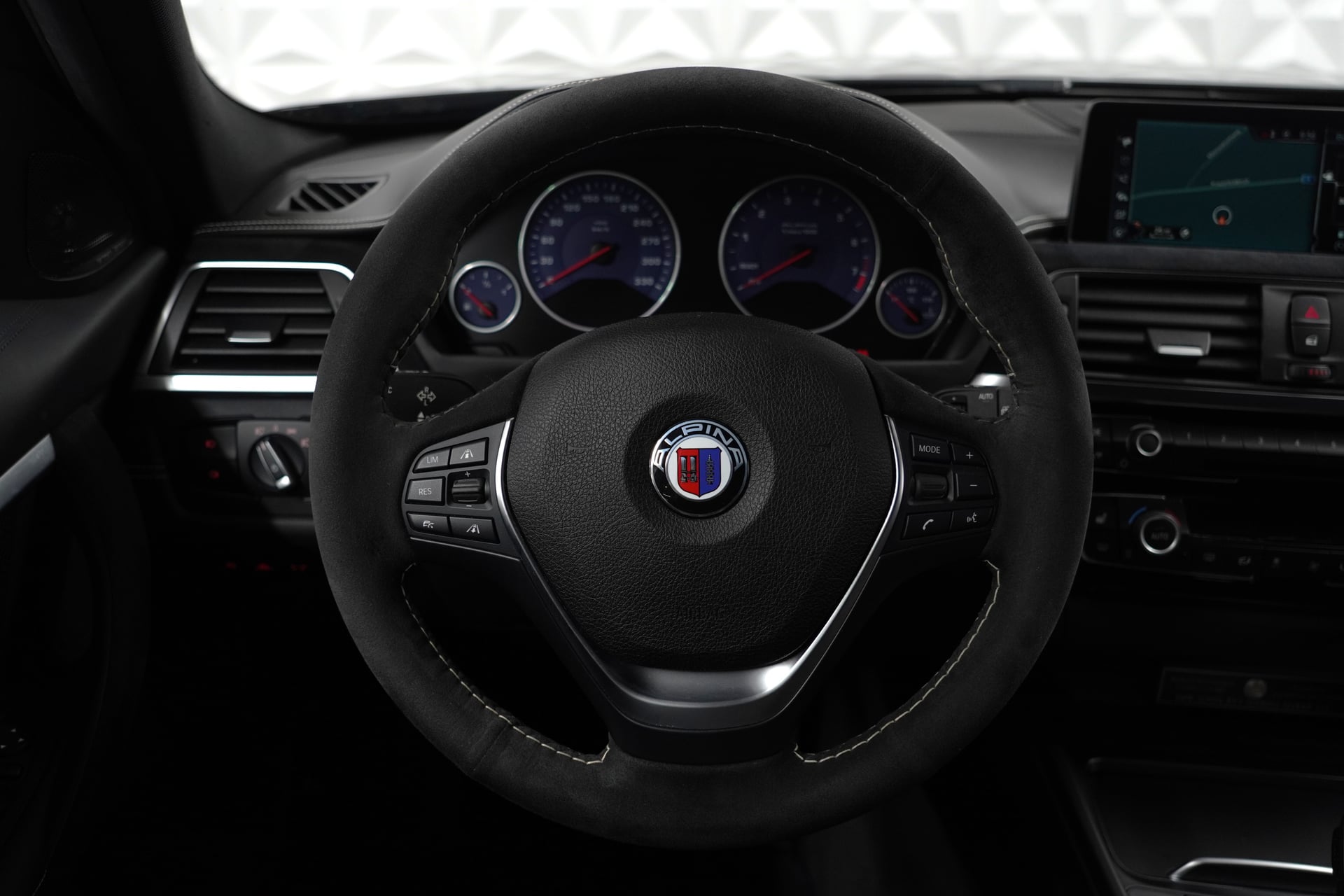 BMW Alpina 3 Series B3 BiTurbo Touring 3.0 xDrive Switch-Tronic – Bild 14