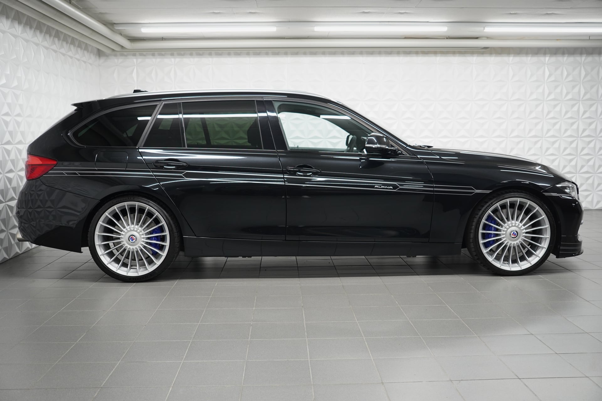 BMW Alpina 3 Series B3 BiTurbo Touring 3.0 xDrive Switch-Tronic – Bild 6