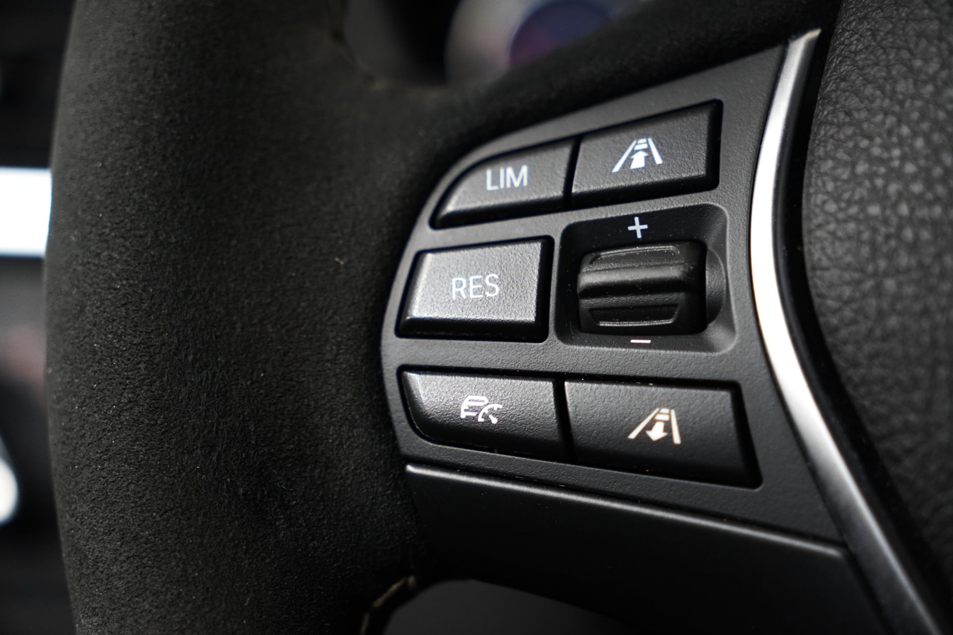 BMW Alpina 3 Series B3 BiTurbo Touring 3.0 xDrive Switch-Tronic – Bild 18