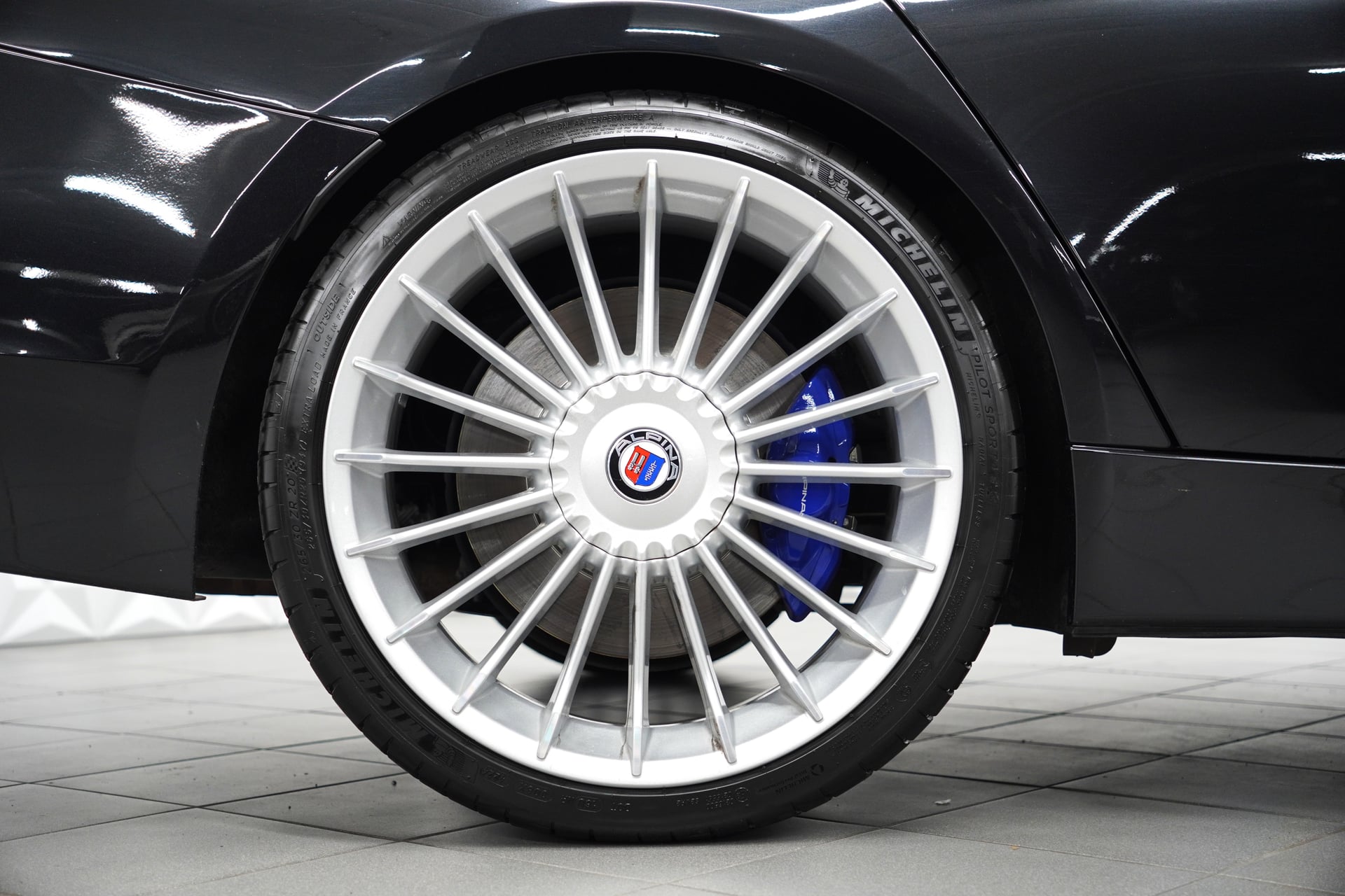 BMW Alpina 3 Series B3 BiTurbo Touring 3.0 xDrive Switch-Tronic – Bild 10