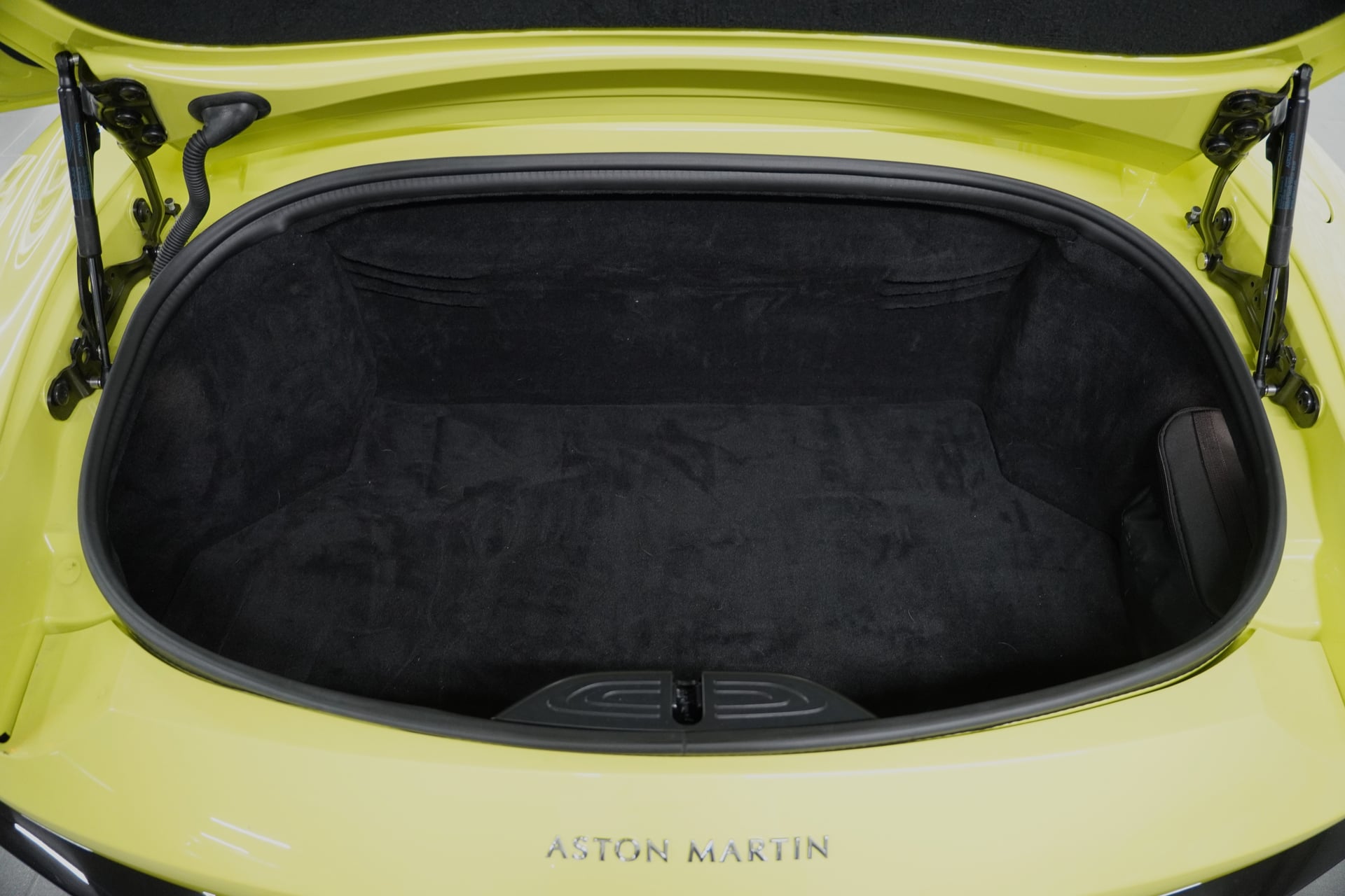 Aston Martin V8 Vantage 4.0 Roadster – Bild 26
