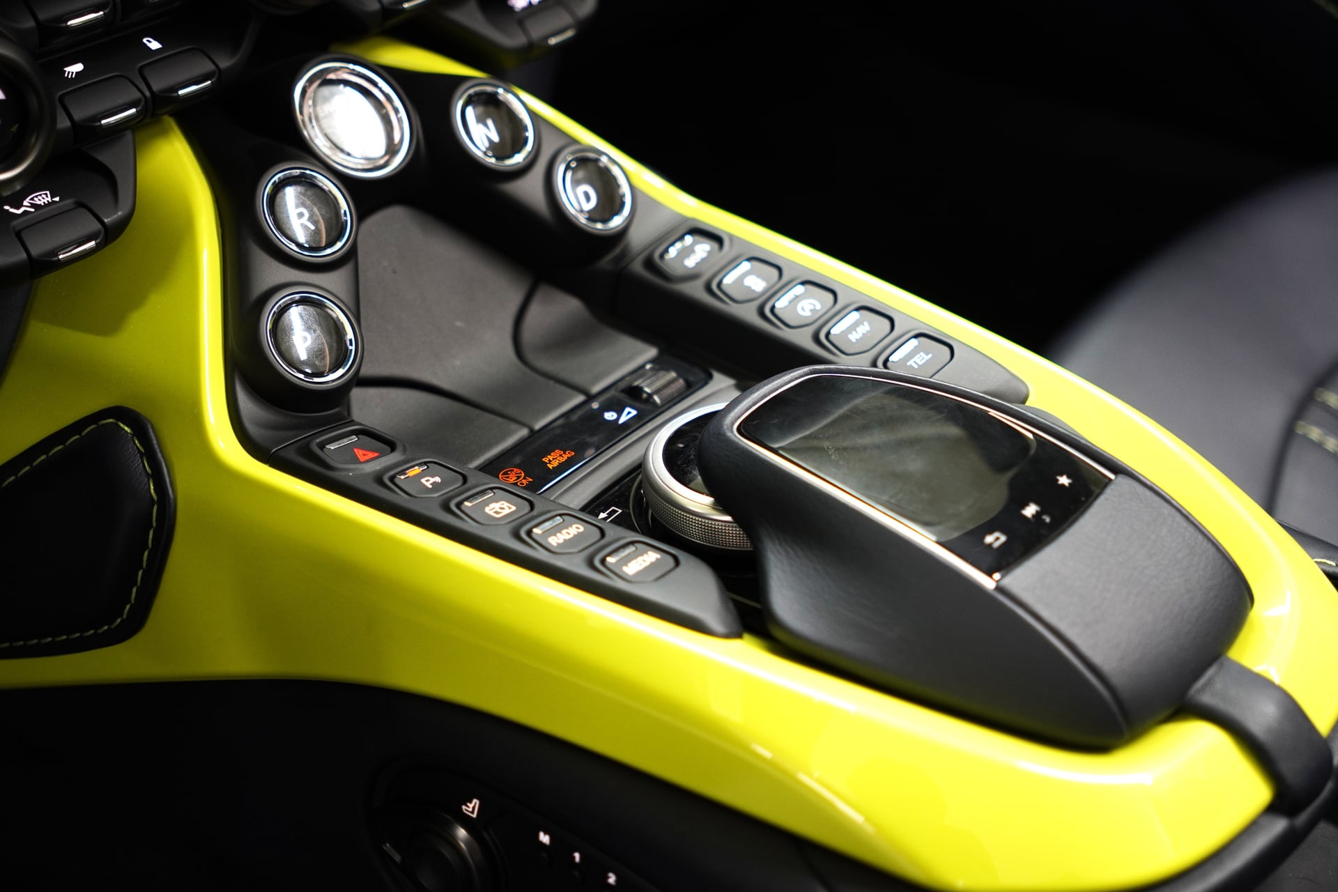 Aston Martin V8 Vantage 4.0 Roadster – Bild 16