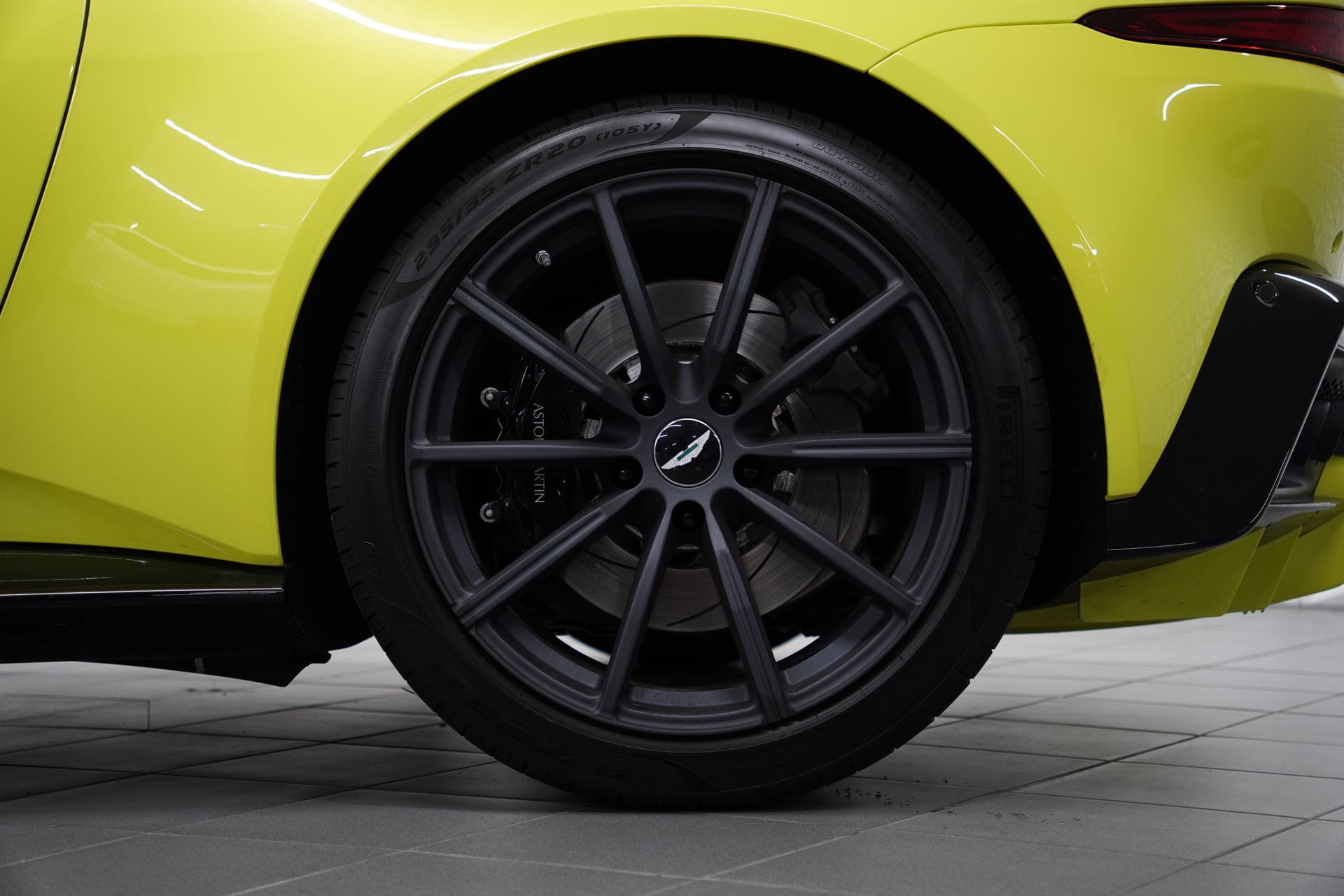 Aston Martin V8 Vantage 4.0 Roadster – Bild 10