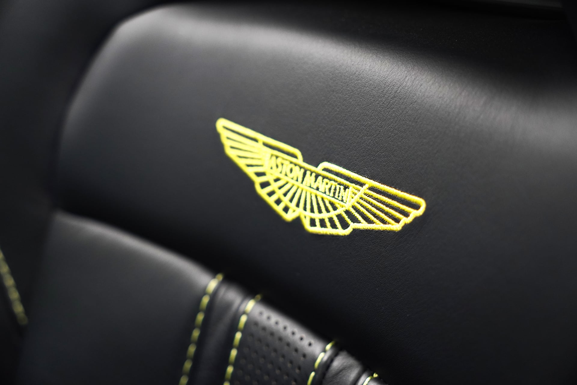 Aston Martin V8 Vantage 4.0 Roadster – Bild 21