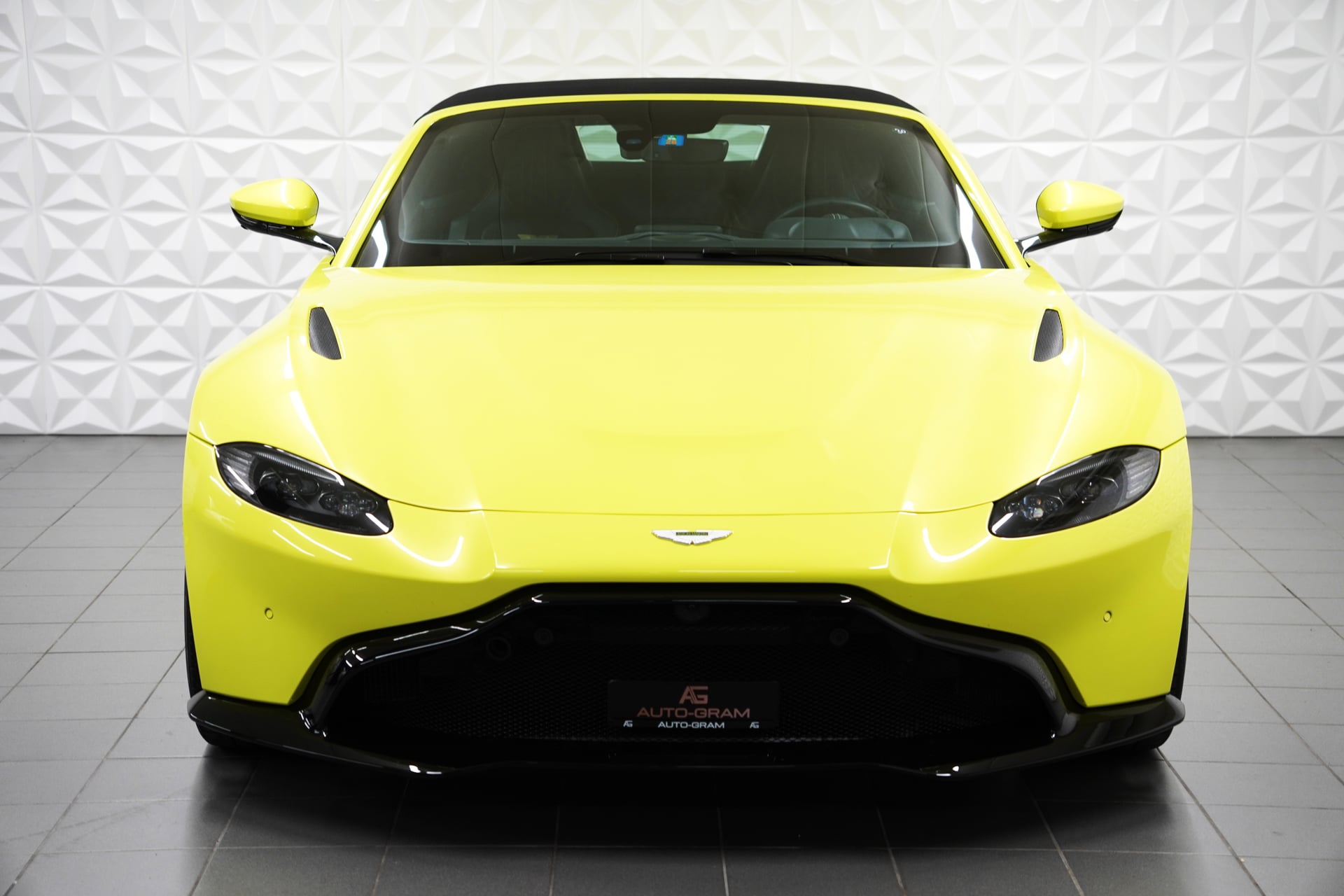 Aston Martin V8 Vantage 4.0 Roadster – Bild 8