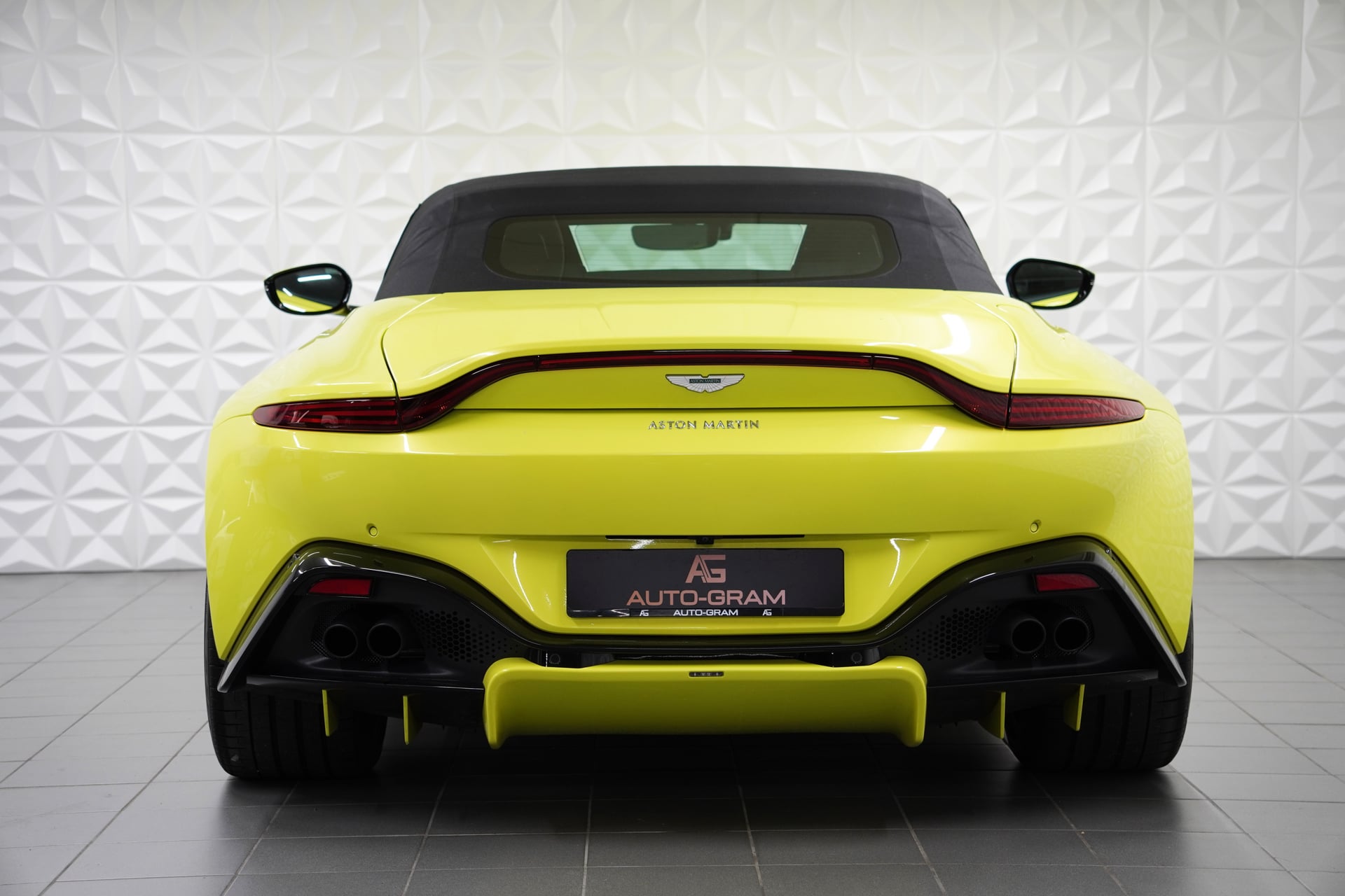 Aston Martin V8 Vantage 4.0 Roadster – Bild 4