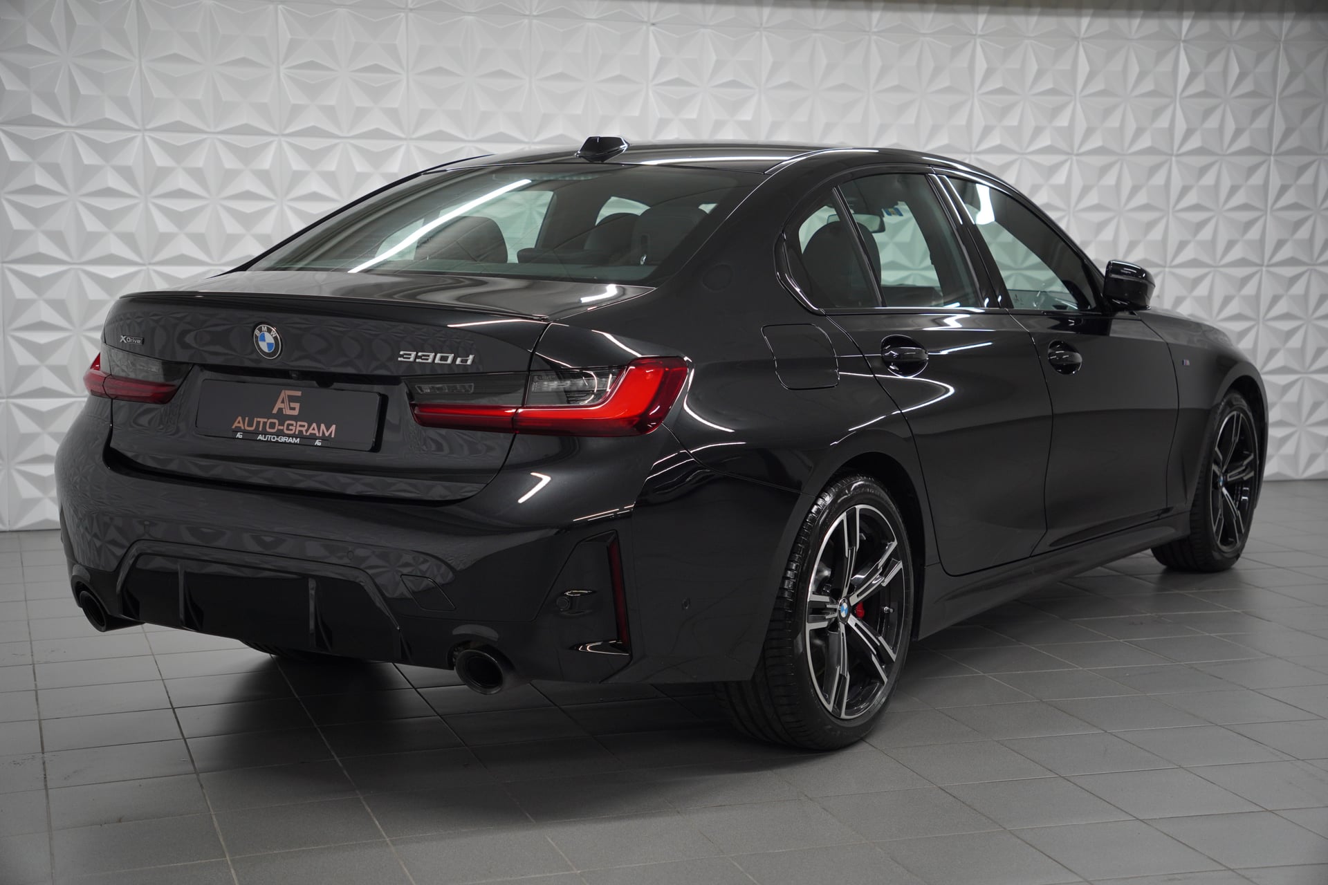 BMW 330d xDrive 48V Steptronic M Sport Pro – Bild 5