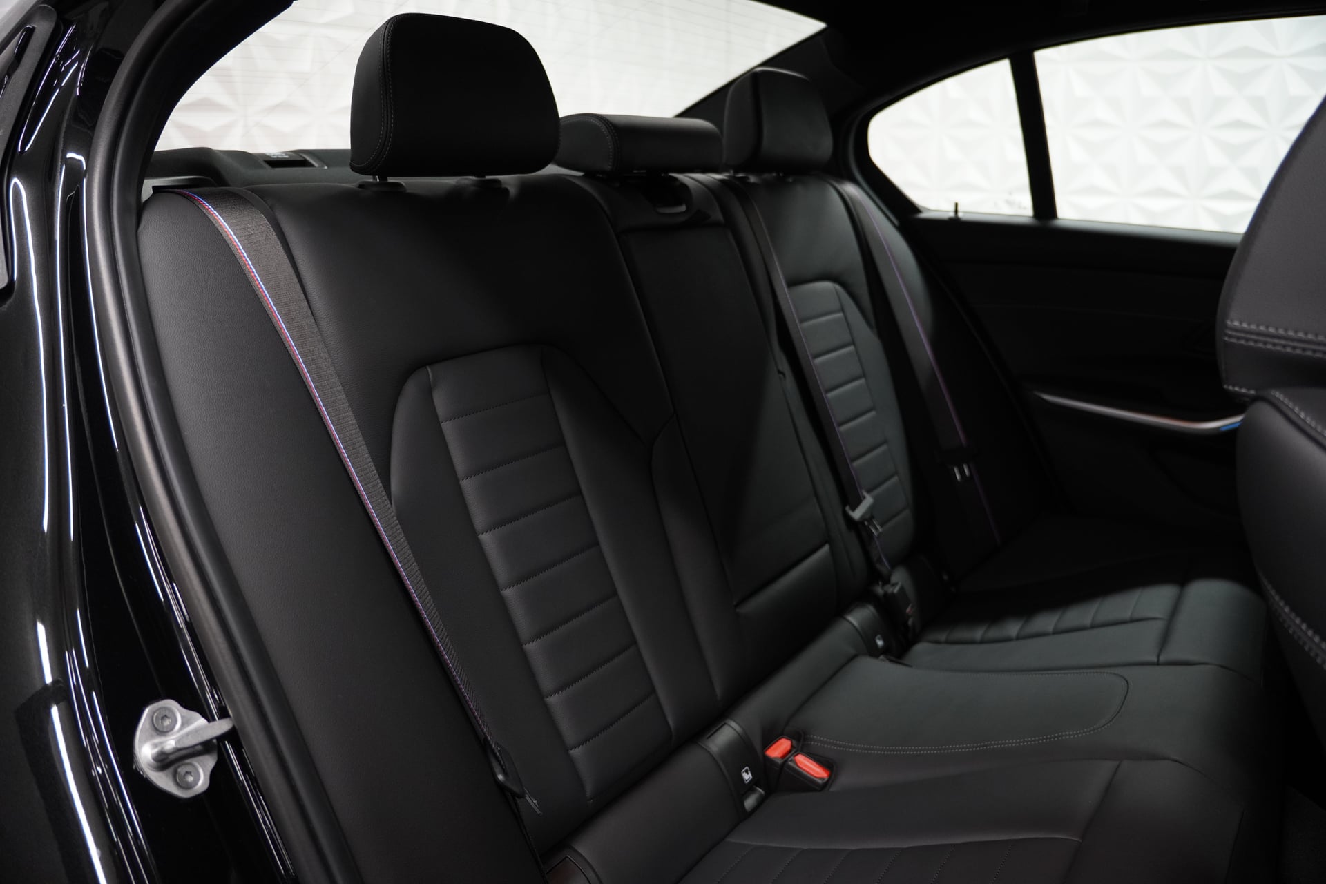 BMW 330d xDrive 48V Steptronic M Sport Pro – Bild 23