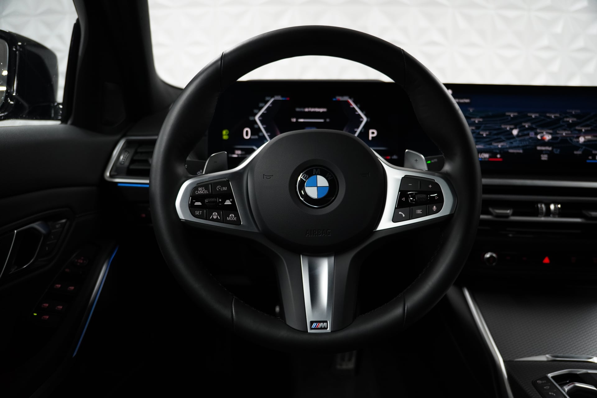BMW 330d xDrive 48V Steptronic M Sport Pro – Bild 15