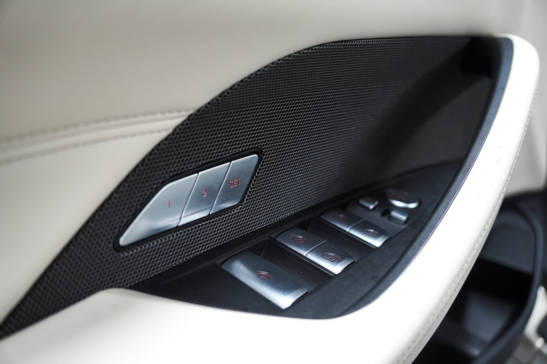 BMW M4 Cabrio Competition M xDrive – Bild 16