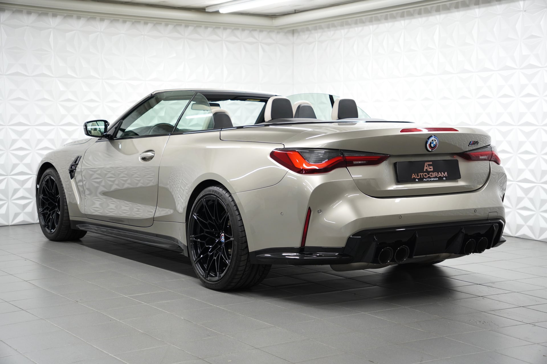 BMW M4 Cabrio Competition M xDrive – Bild 3
