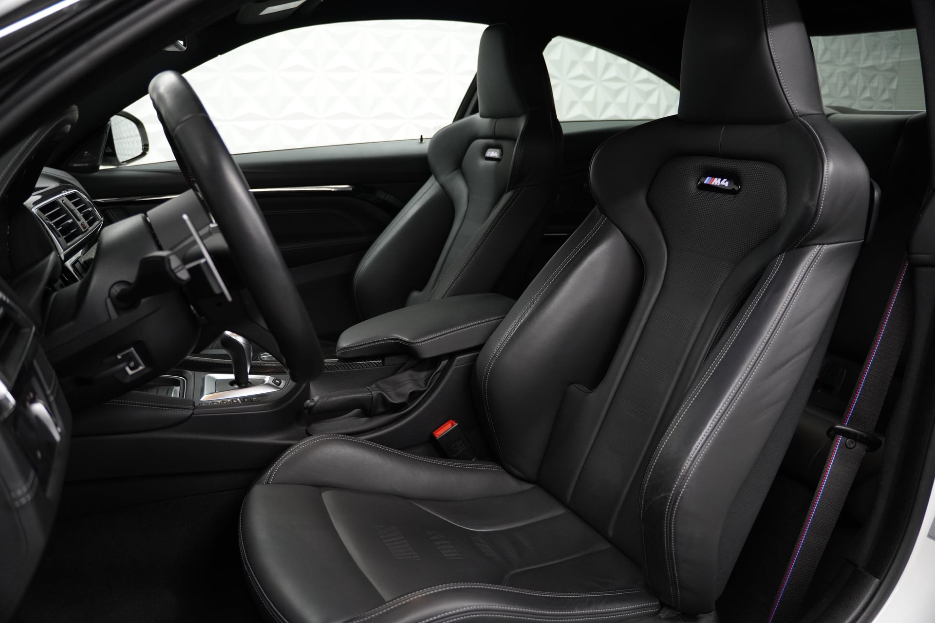 BMW M4 Coupé Competition DKG – Bild 11