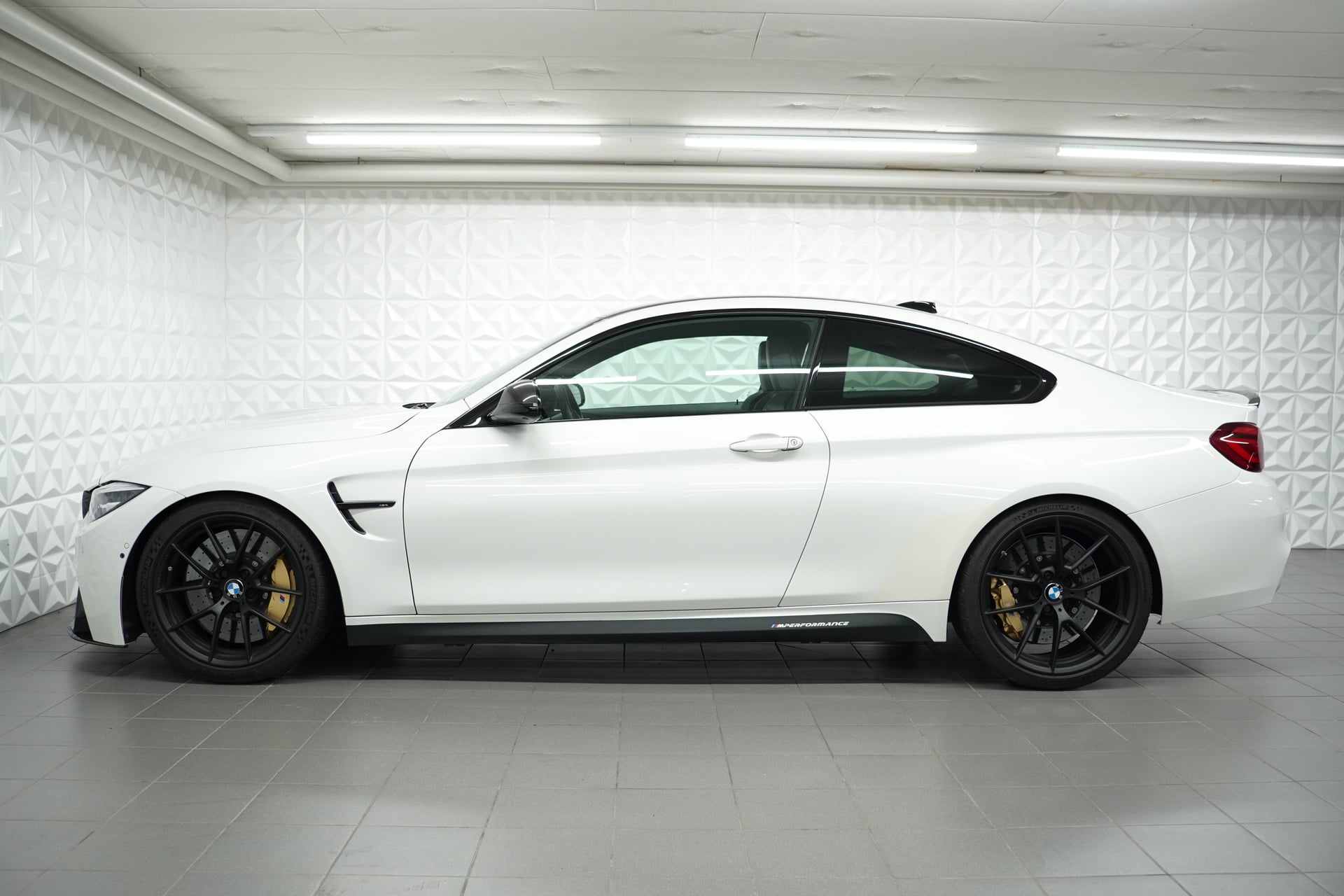 BMW M4 Coupé Competition DKG – Bild 2