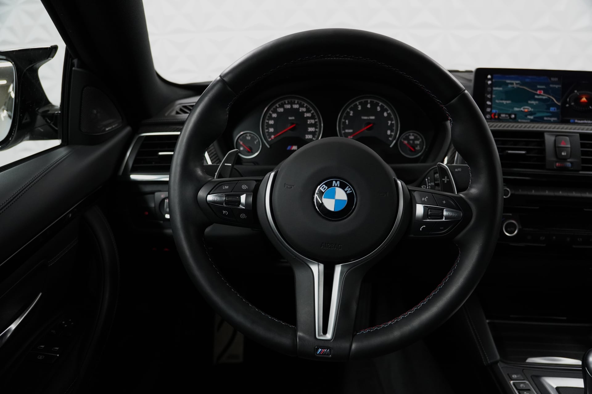 BMW M4 Coupé Competition DKG – Bild 14